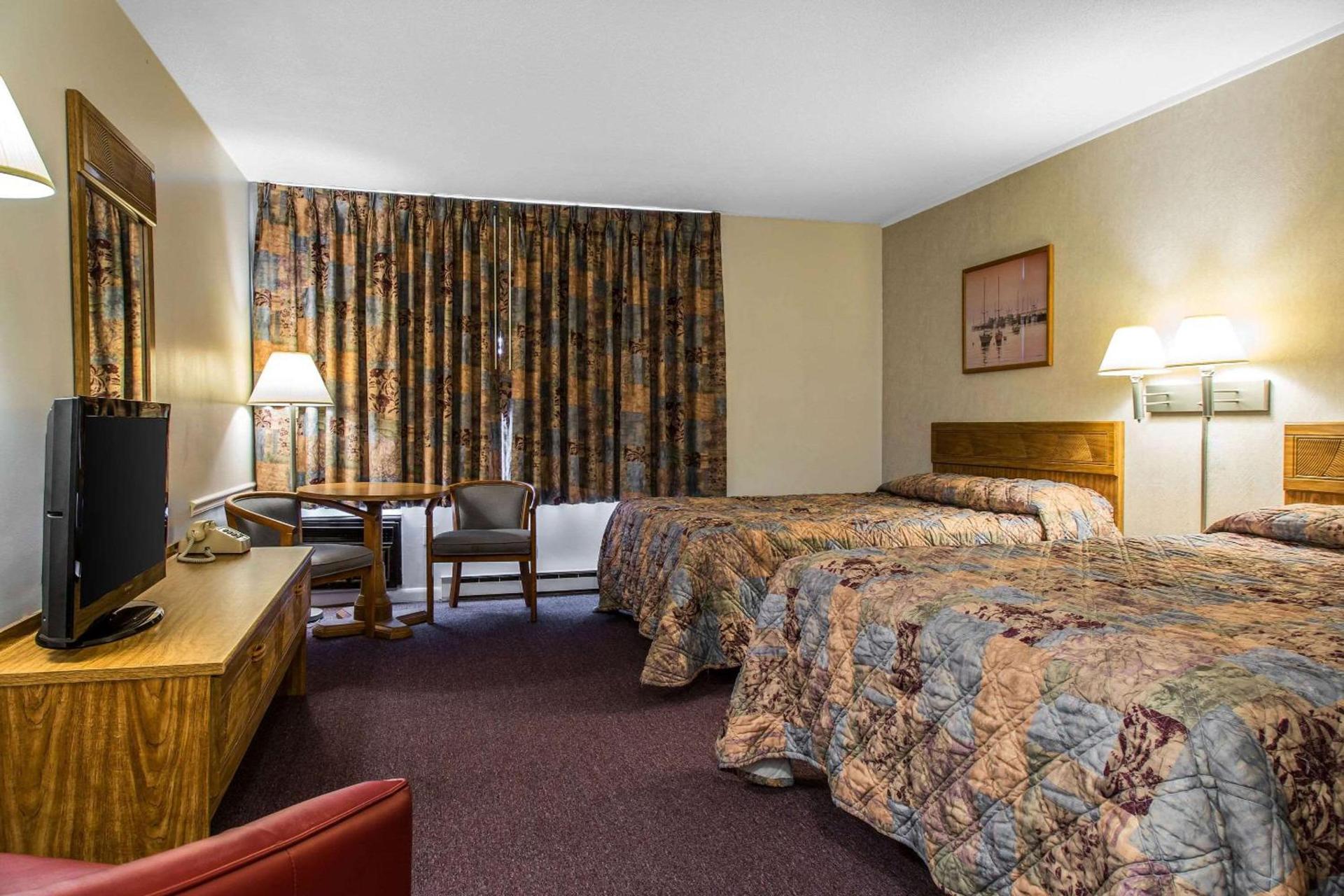 Rodeway Inn Waterford - New London photo 3