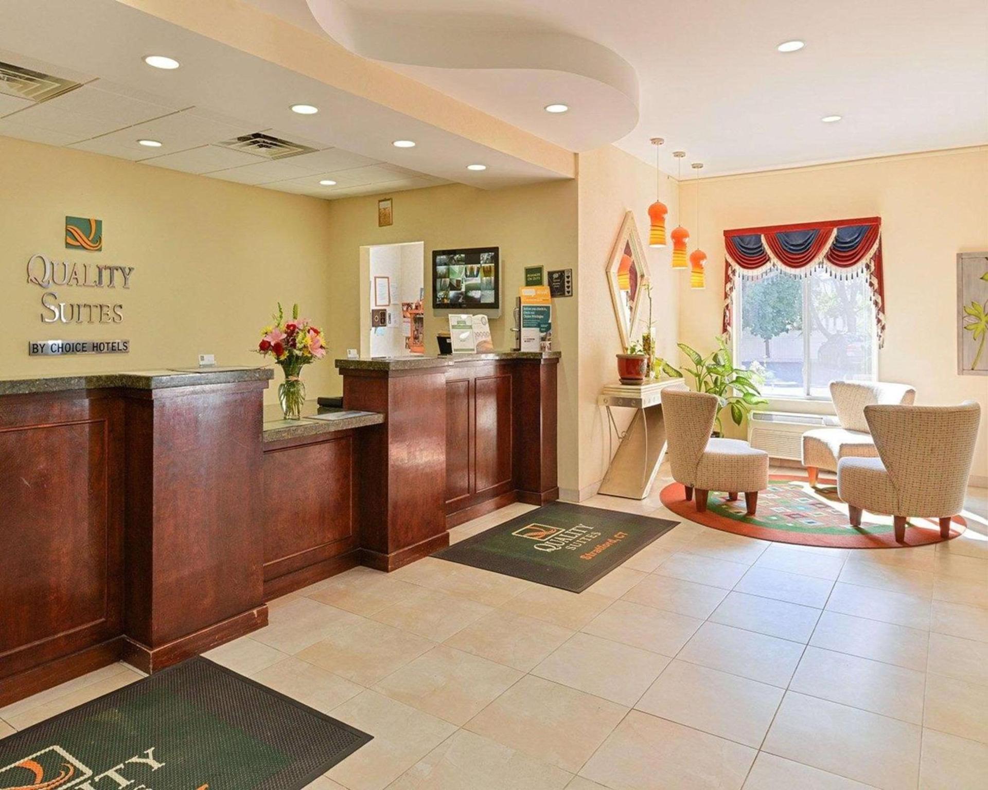 Quality Suites Stratford photo 7