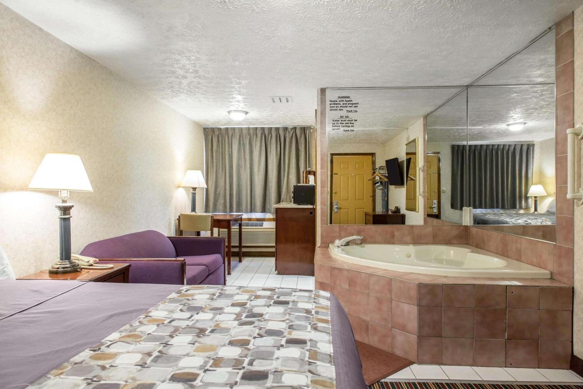 Rodeway Inn & Suites Branford - Guilford photo 27