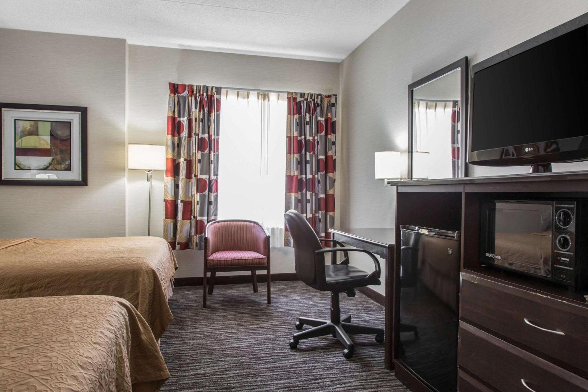 Quality Inn & Suites Danbury near University photo 2