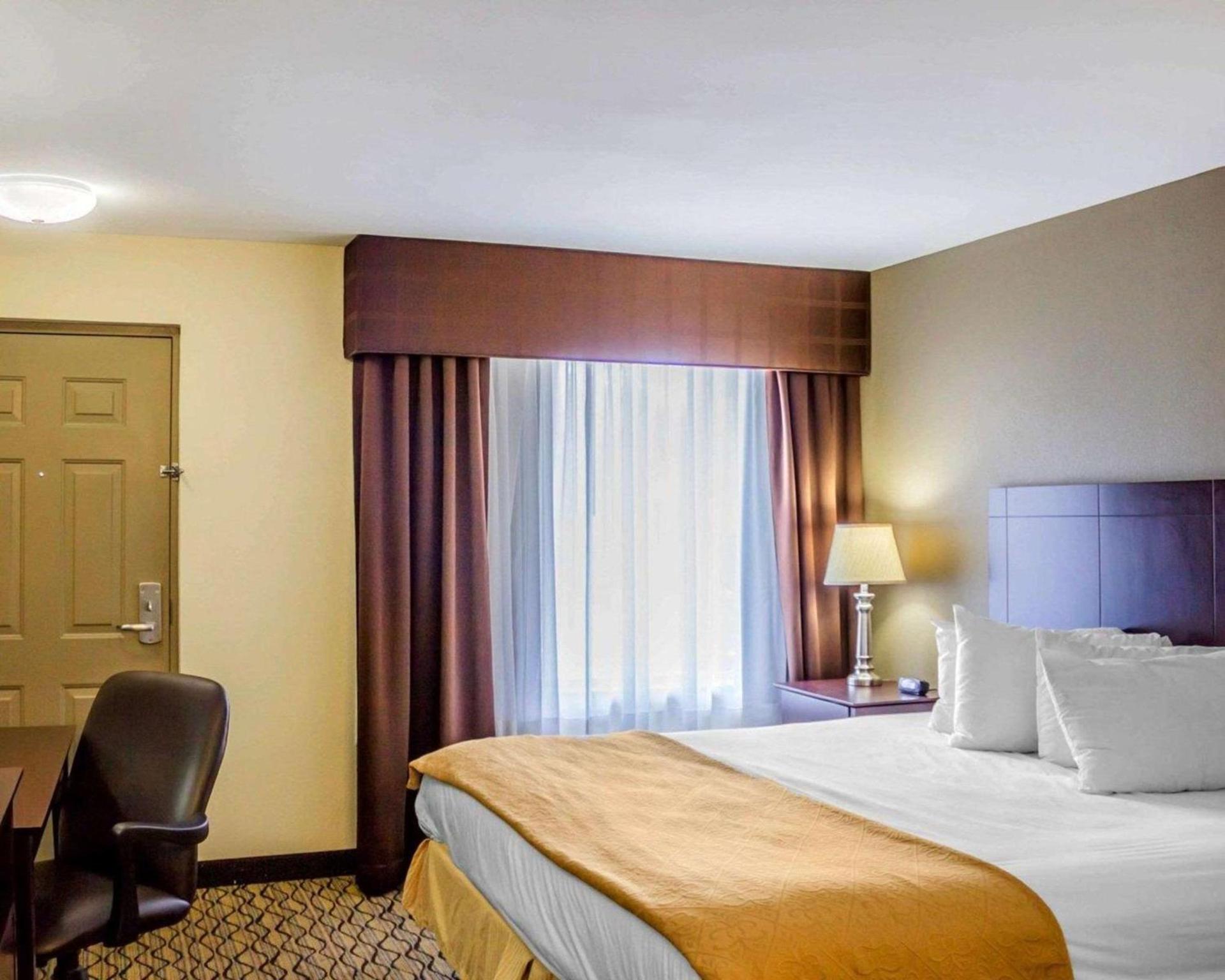 Quality Inn Waterbury East photo 18