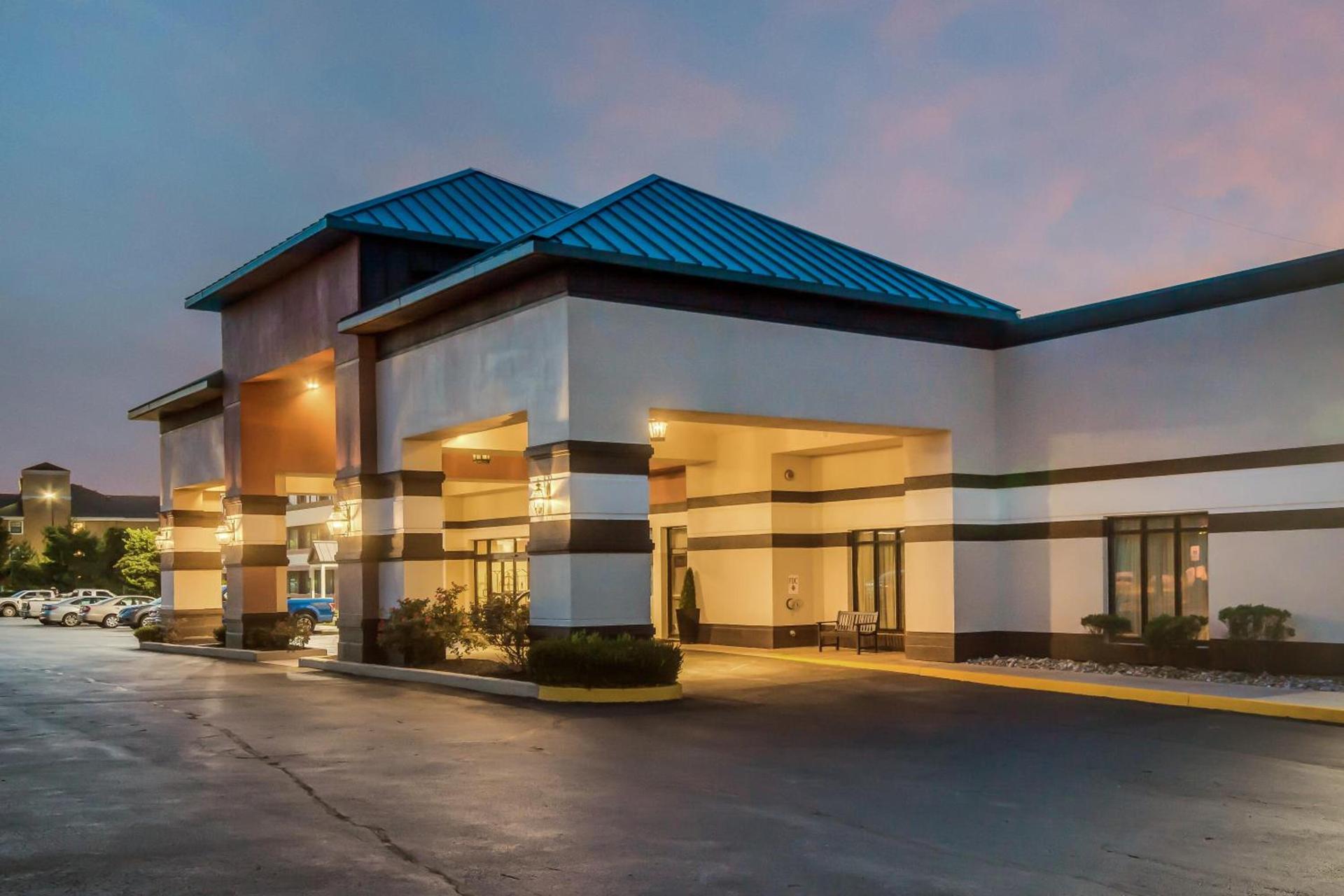 Chester Hotel and Conference Center photo 3