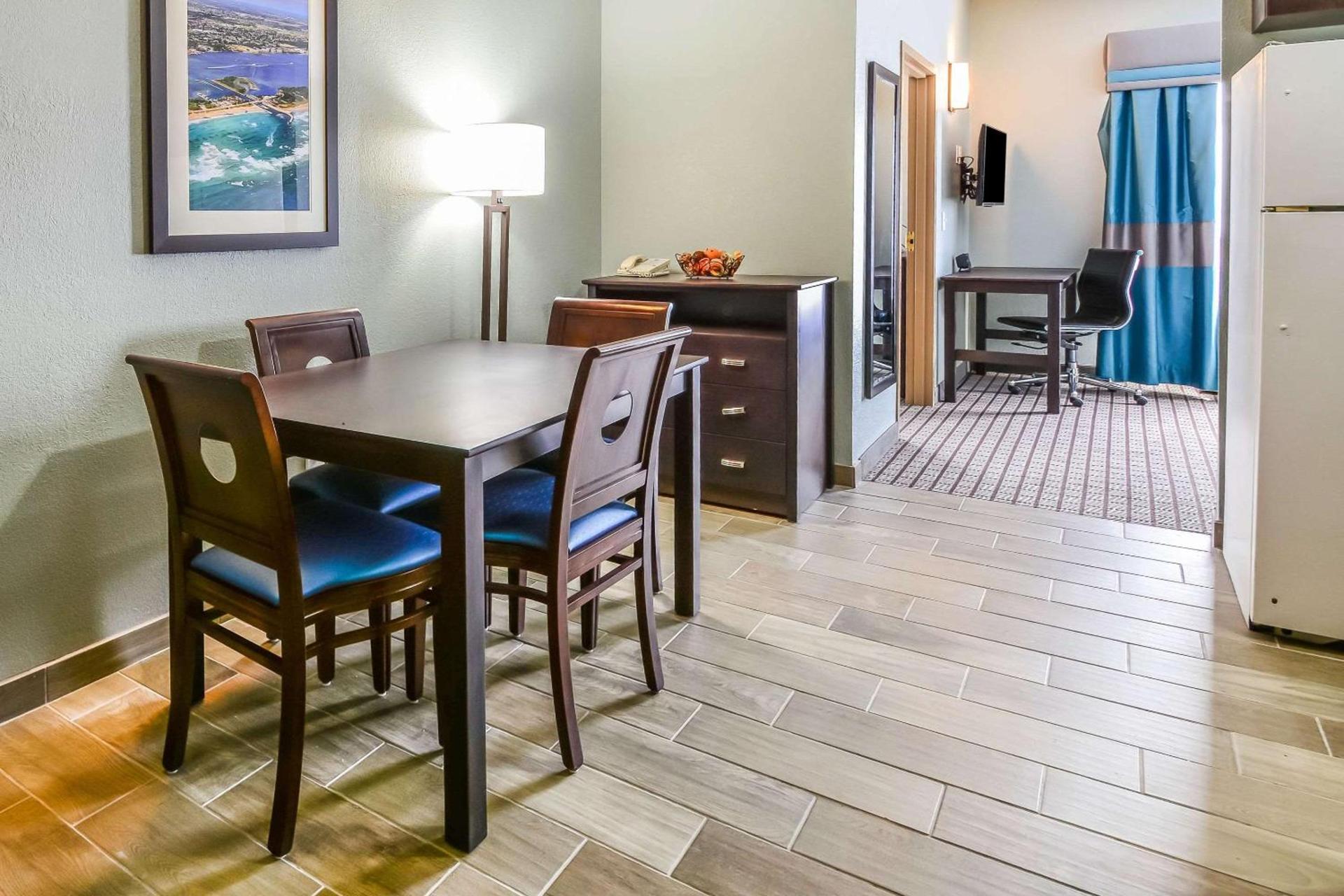 Comfort Suites Tampa - Brandon photo 20