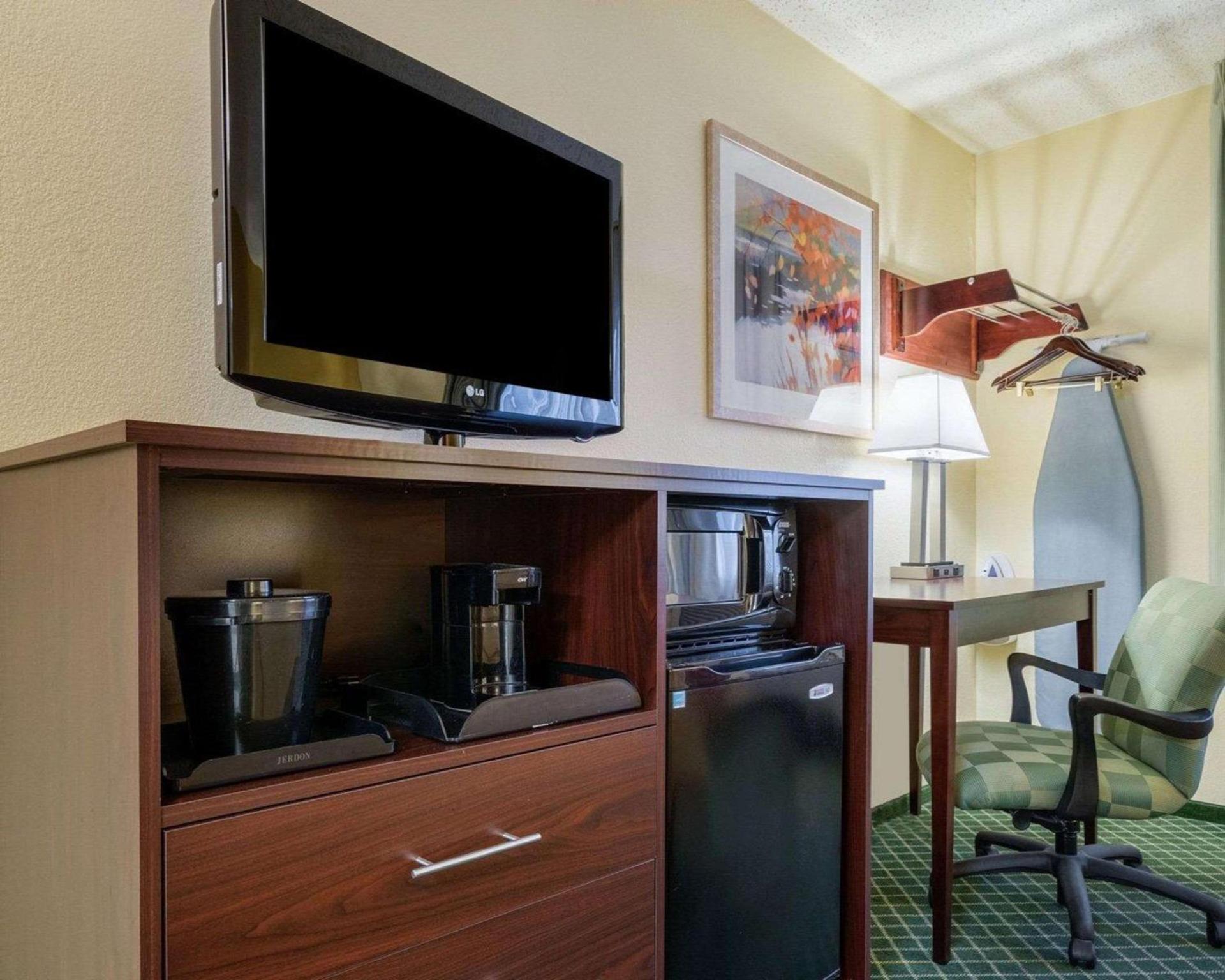 Quality Inn Newark - Wilmington photo 11