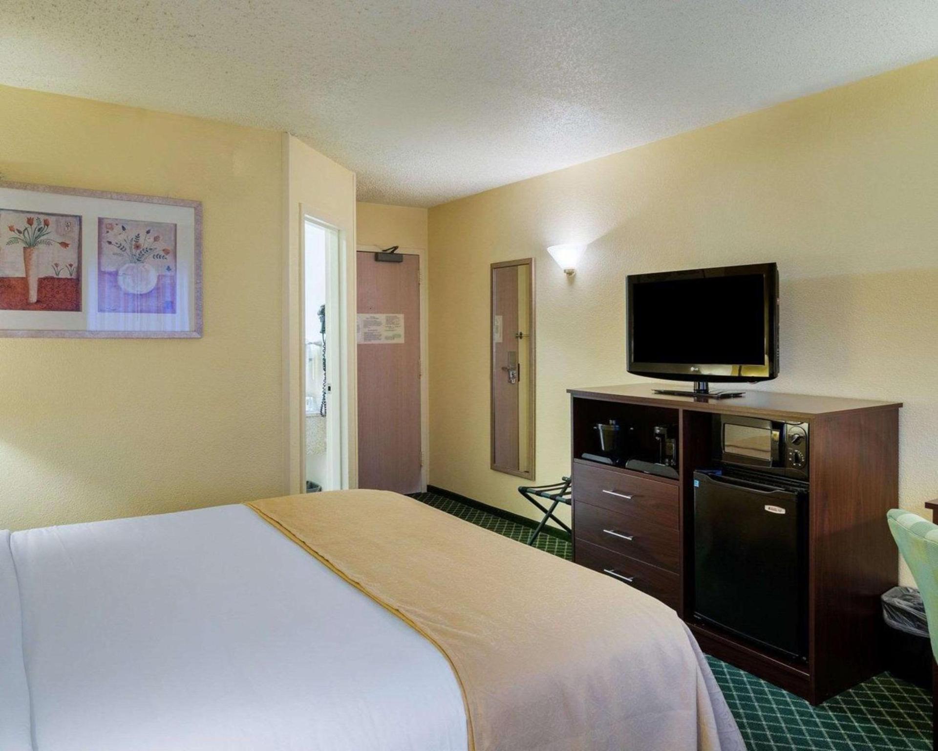 Quality Inn Newark - Wilmington photo 14