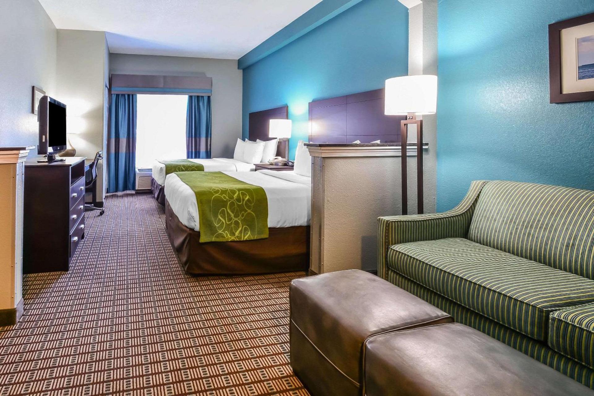Comfort Suites Tampa - Brandon photo 10
