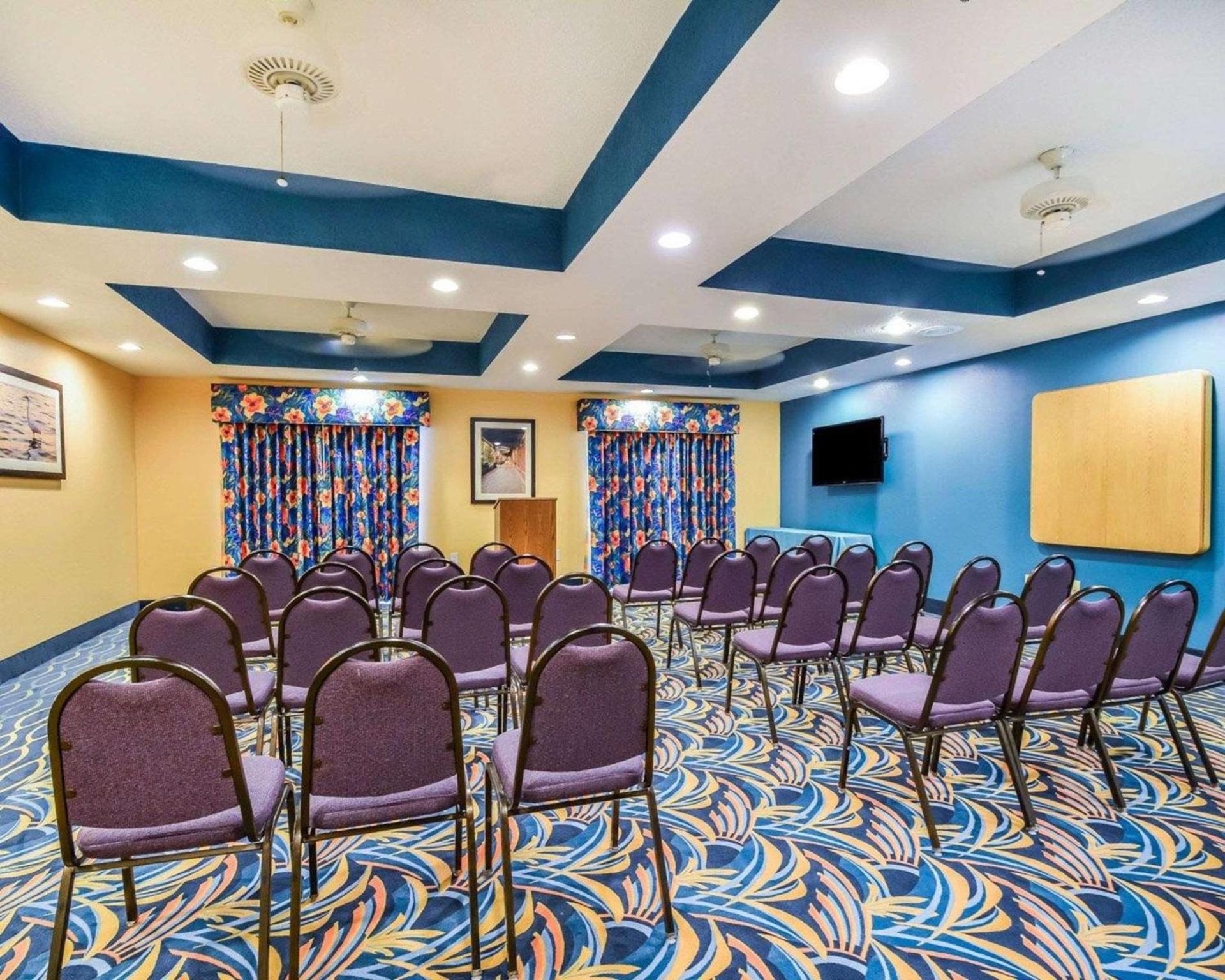 Comfort Suites Tampa - Brandon photo 7