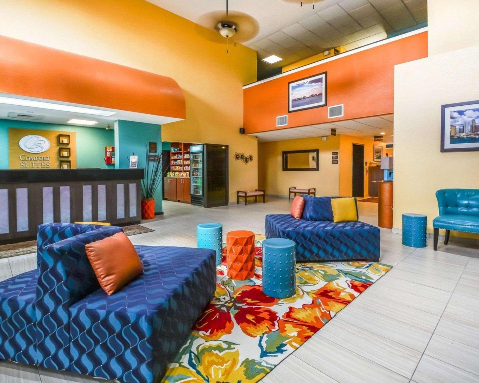 Comfort Suites Tampa - Brandon photo 2