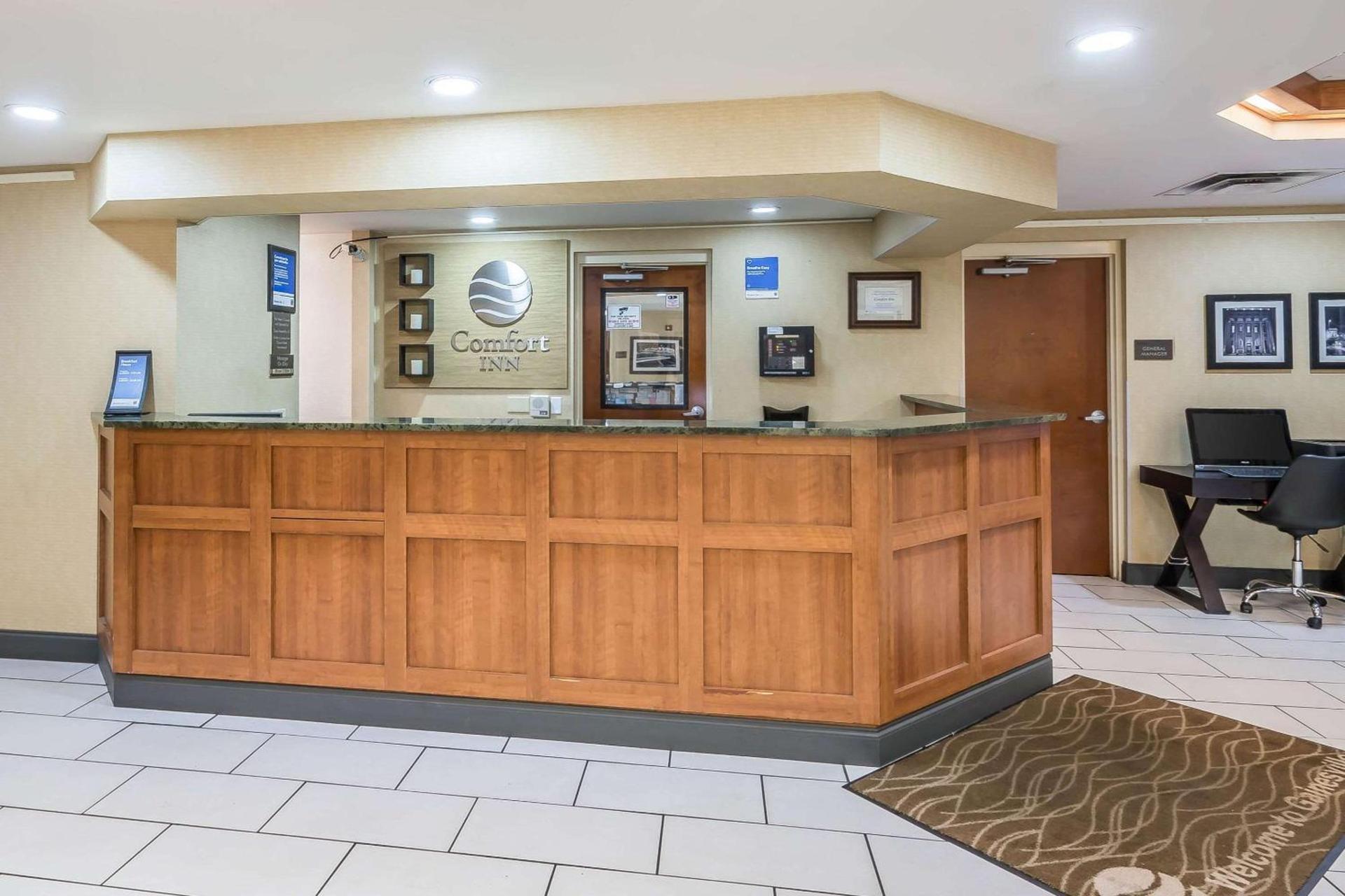 Comfort Inn University photo 16