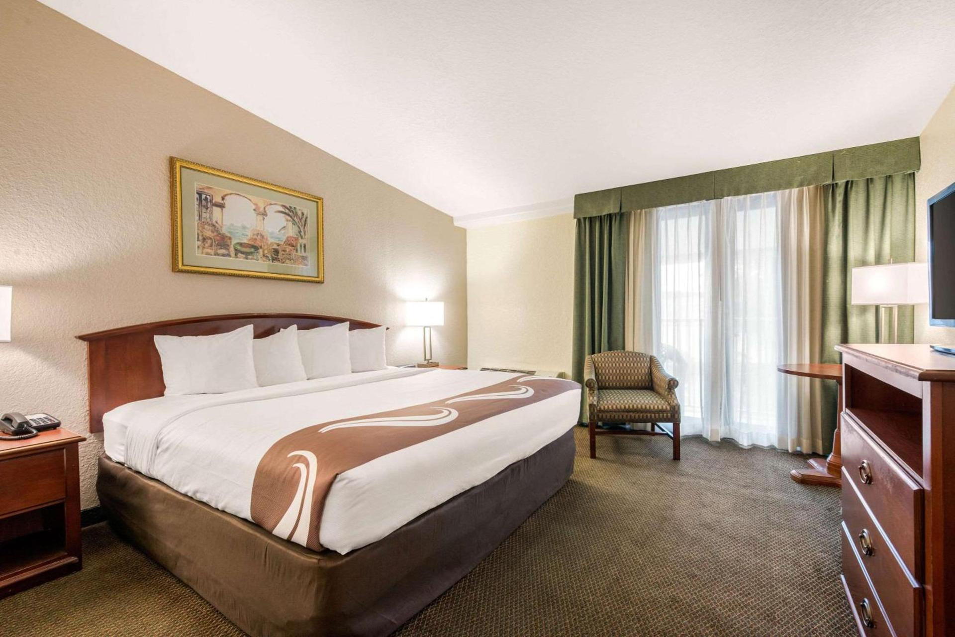 Quality Inn & Suites Tarpon Springs South photo 6