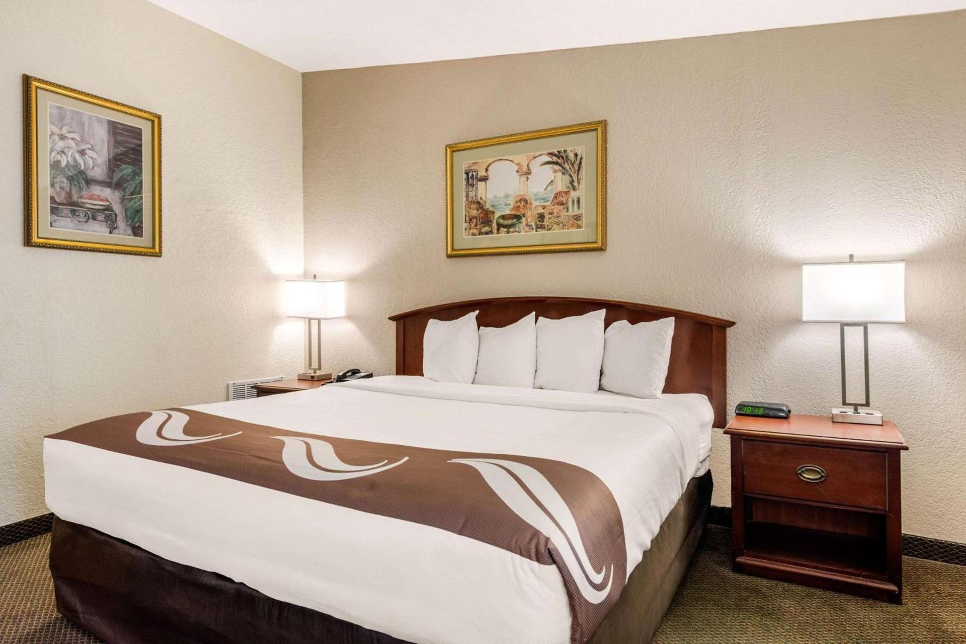 Quality Inn & Suites Tarpon Springs South photo 9