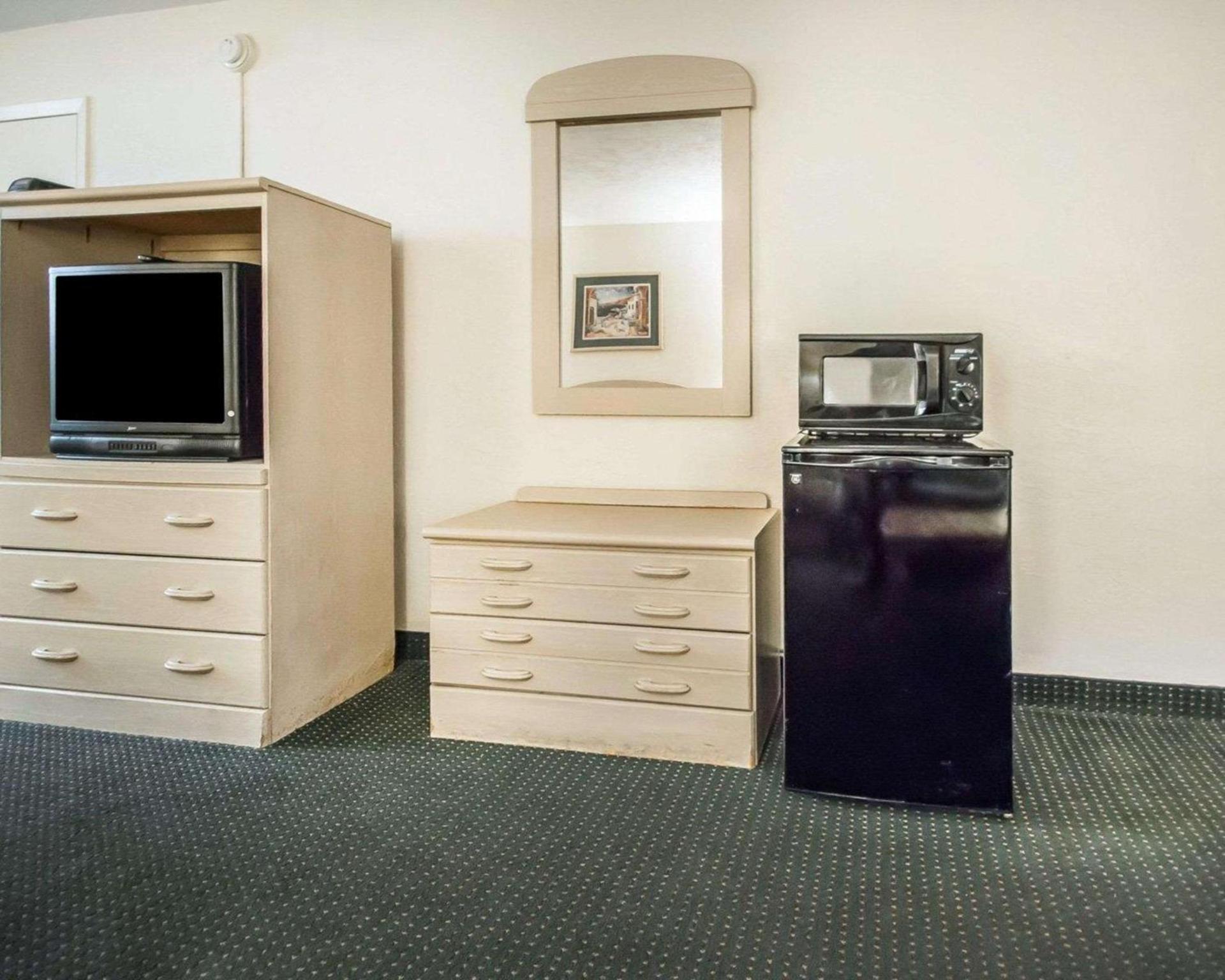 Rodeway Inn Gainesville - University Area photo 3