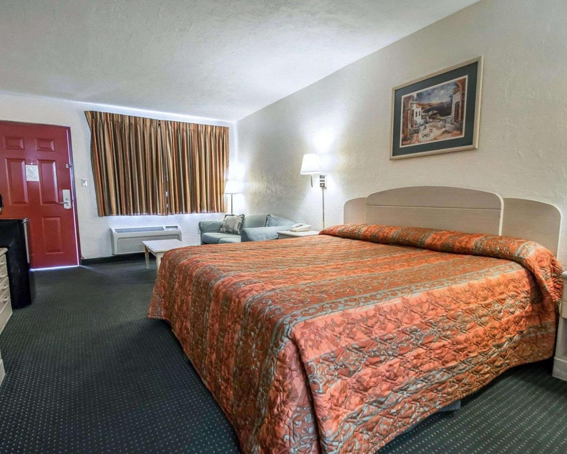 Rodeway Inn Gainesville - University Area photo 7