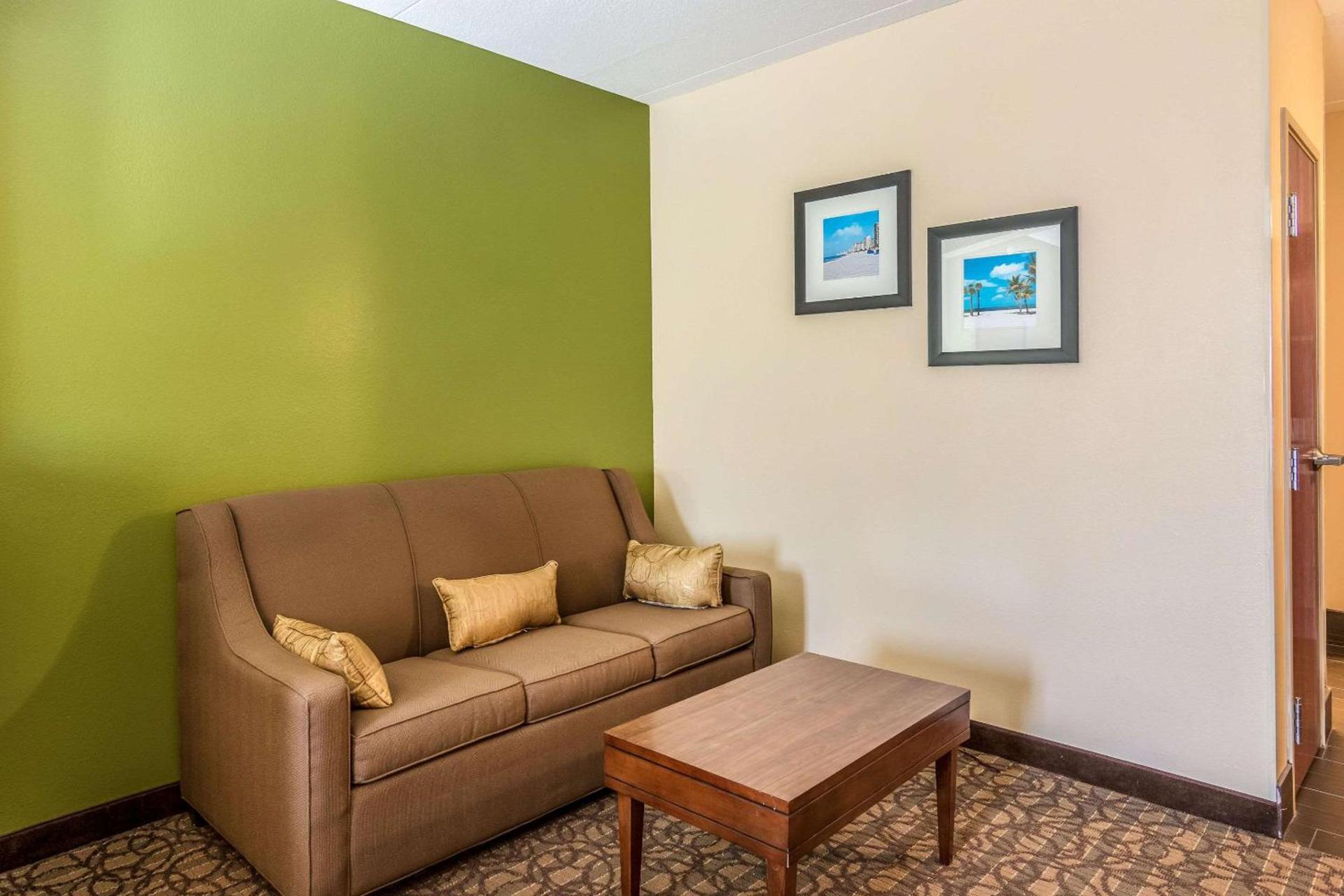 Comfort Inn & Suites Panama City North photo 20