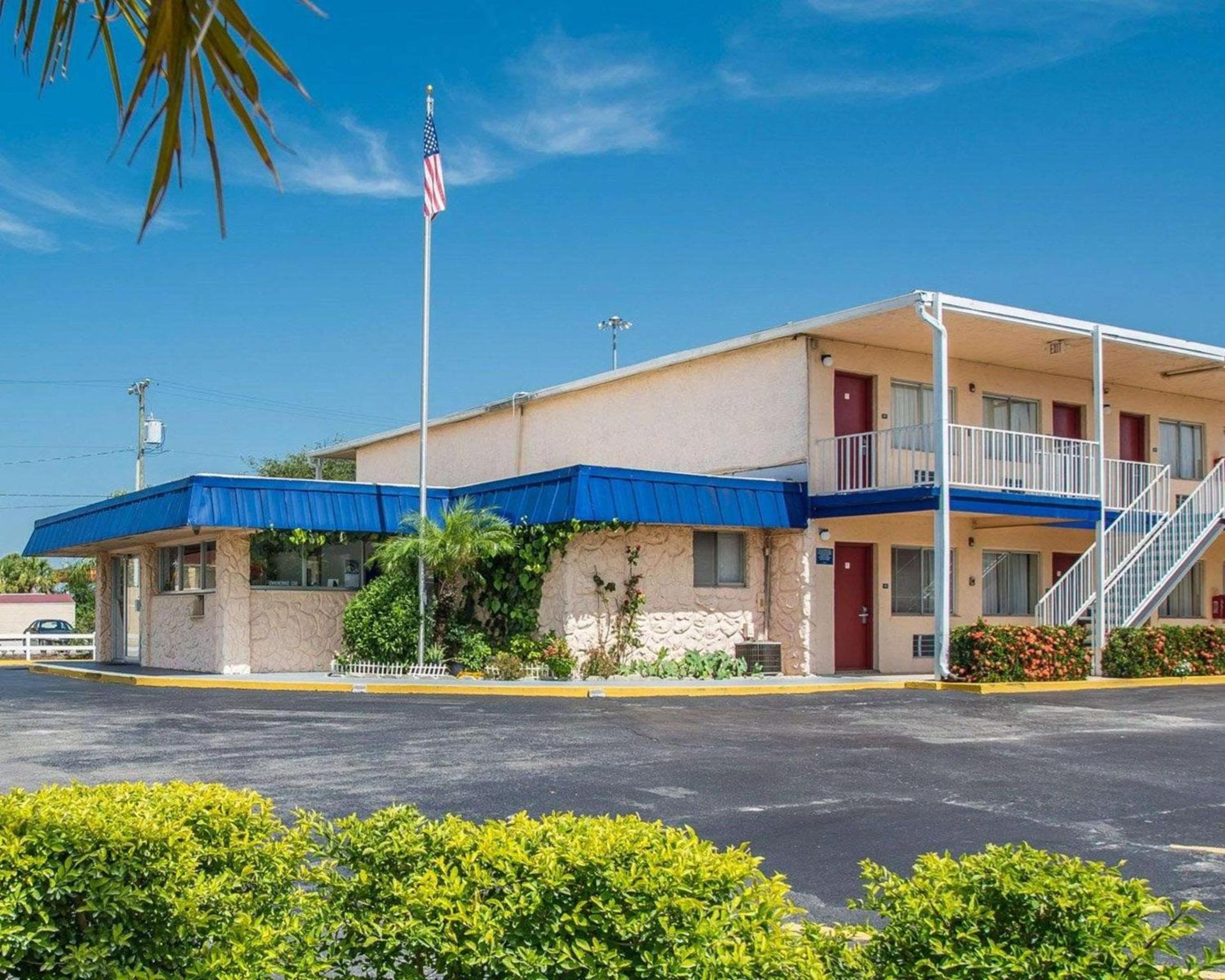Rodeway Inn Fort Pierce I-95 photo 14