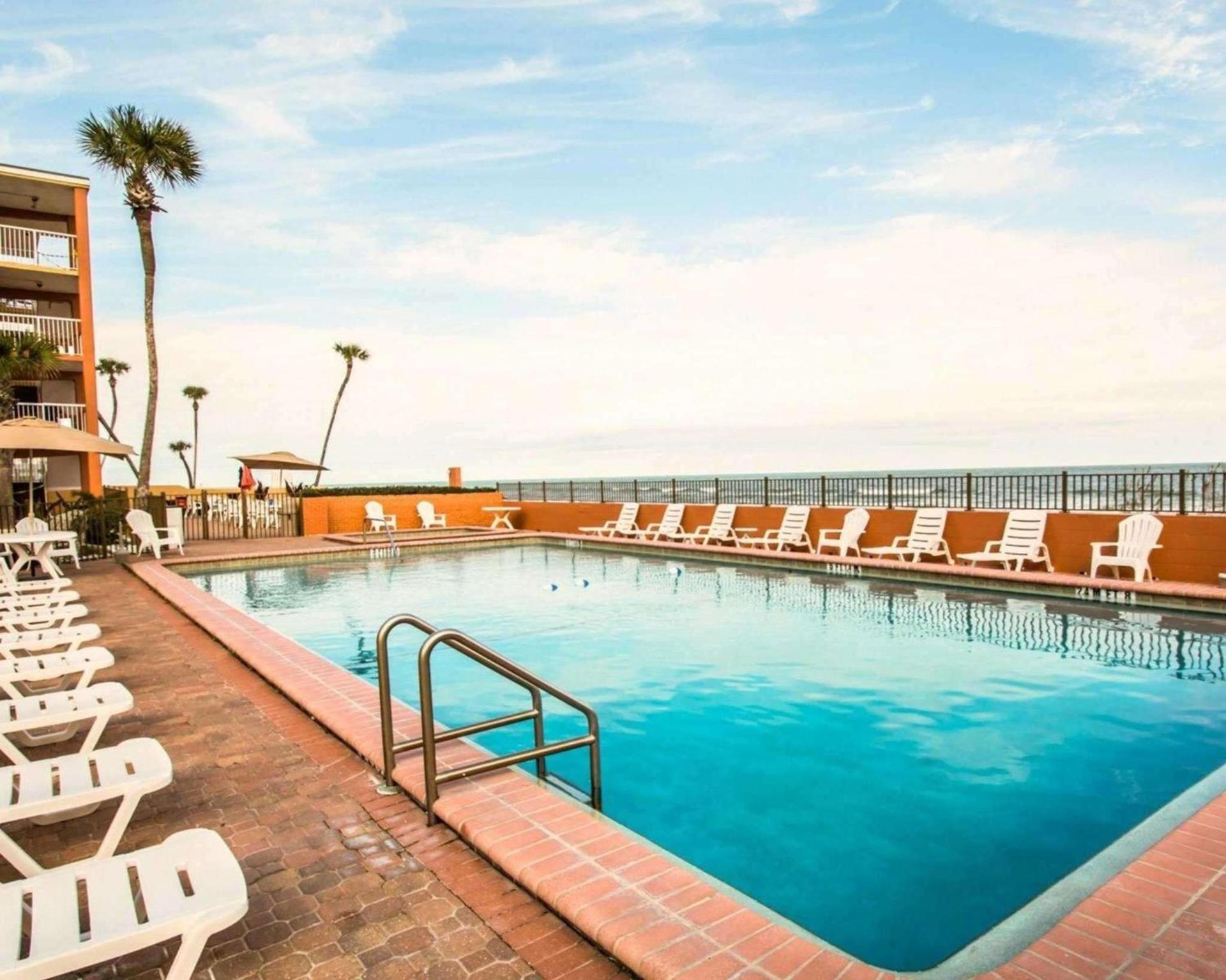 Comfort Inn & Suites Ormond Beach Oceanfront photo 34