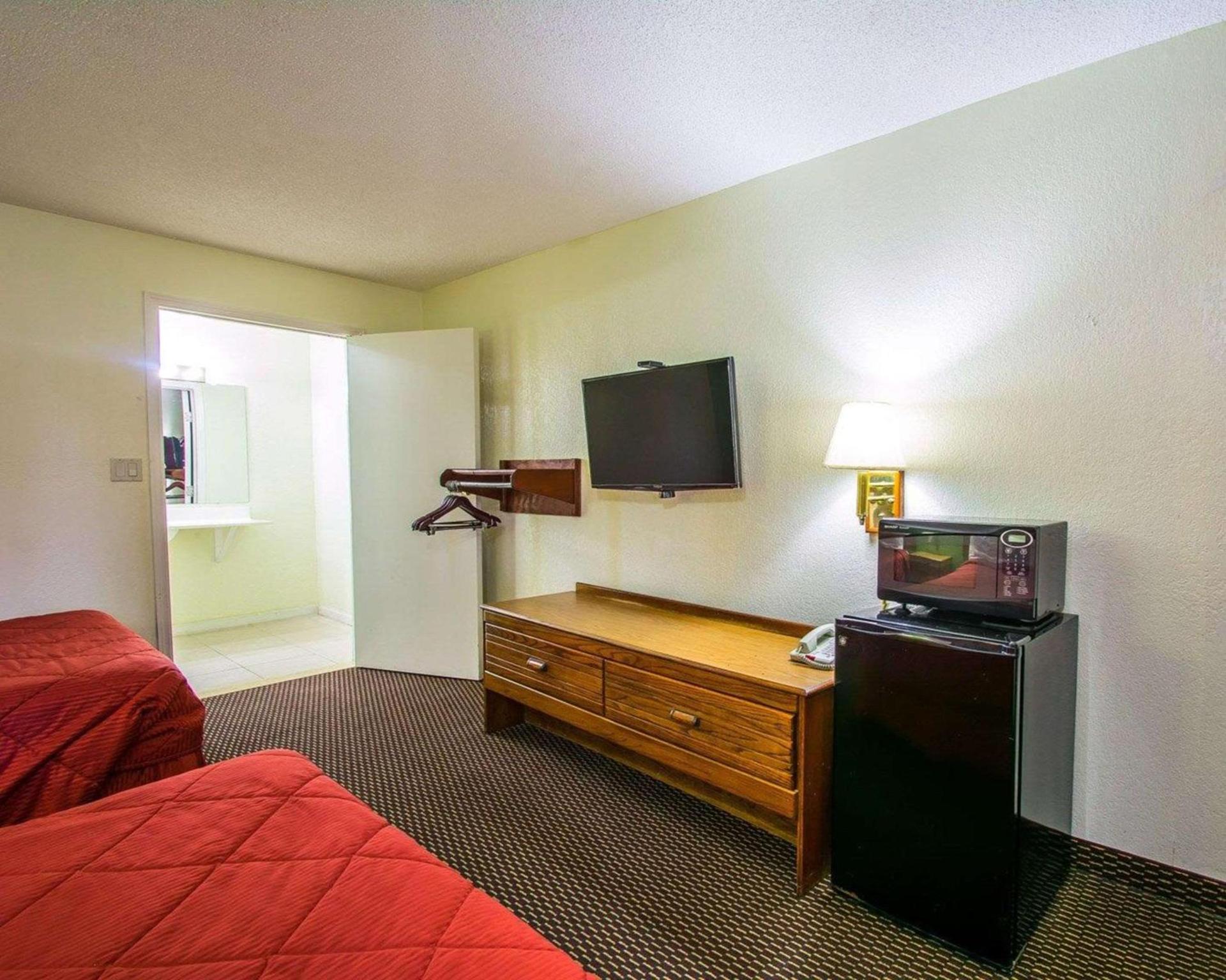 Rodeway Inn Fort Pierce I-95 photo 19