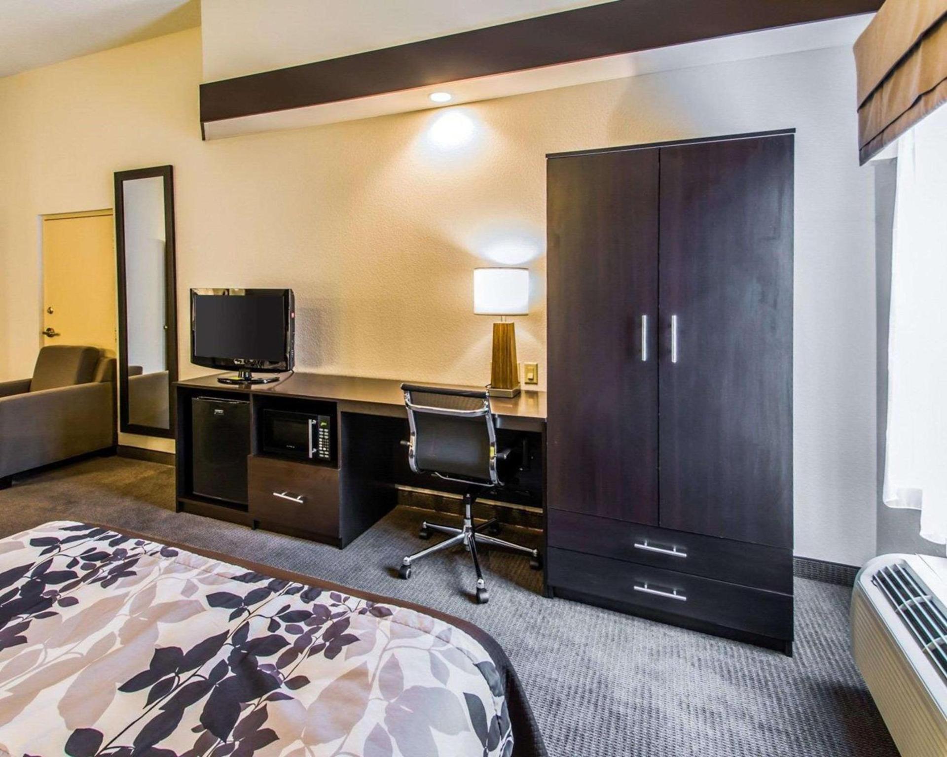 Sleep Inn & Suites Orlando International Airport photo 12