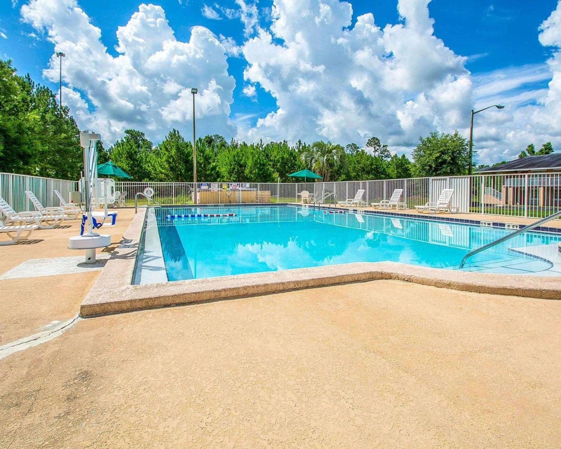 Rodeway Inn Gainesville - University Area photo 17