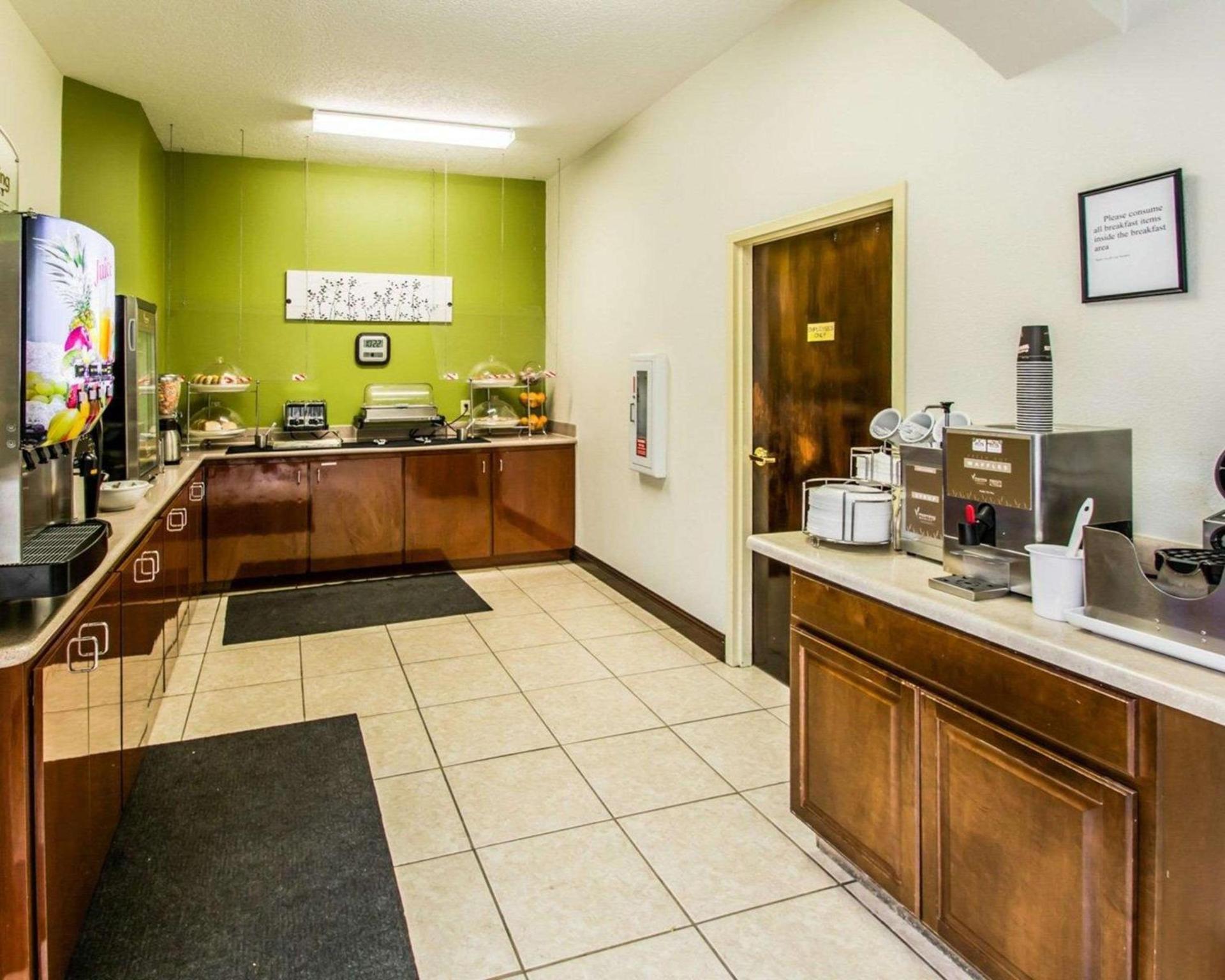 Sleep Inn & Suites Orlando International Airport photo 30
