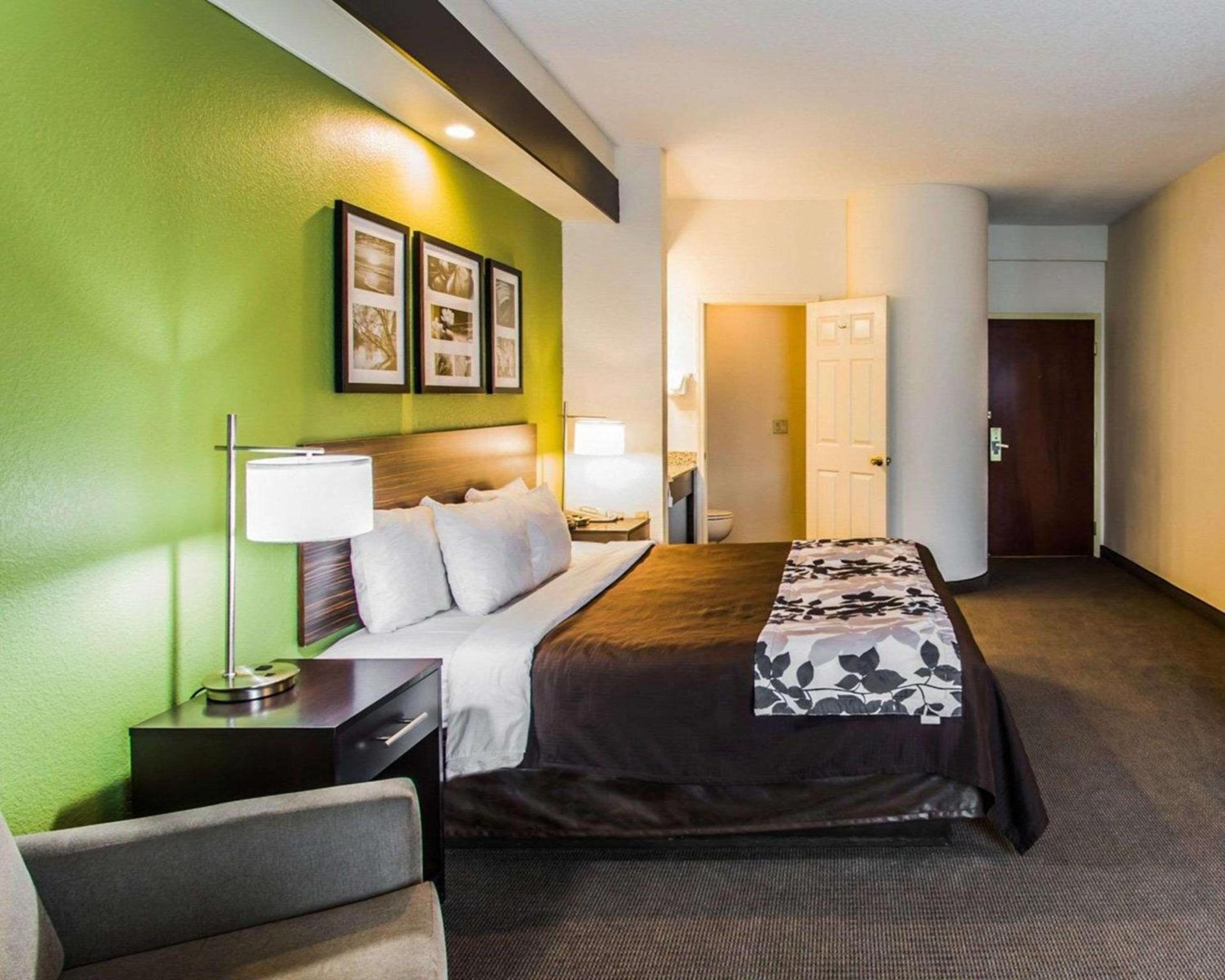 Sleep Inn & Suites Orlando International Airport photo 9