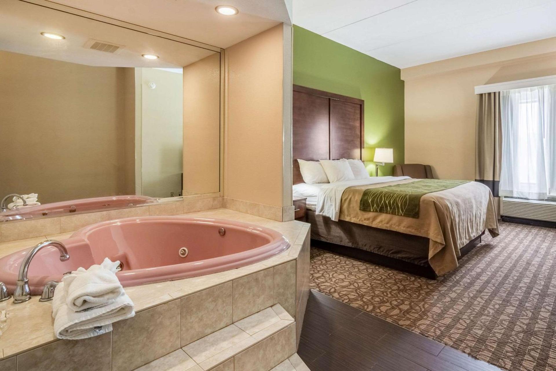 Comfort Inn & Suites Panama City North photo 13