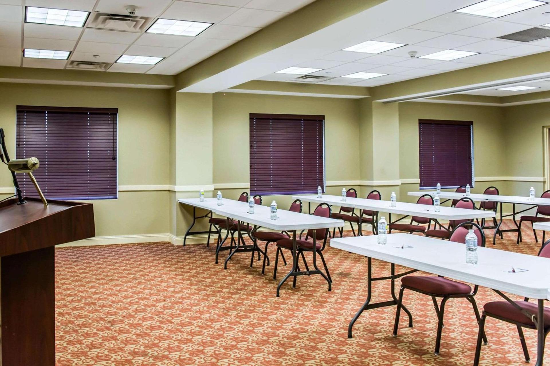Comfort Suites Palm Bay - Melbourne photo 17