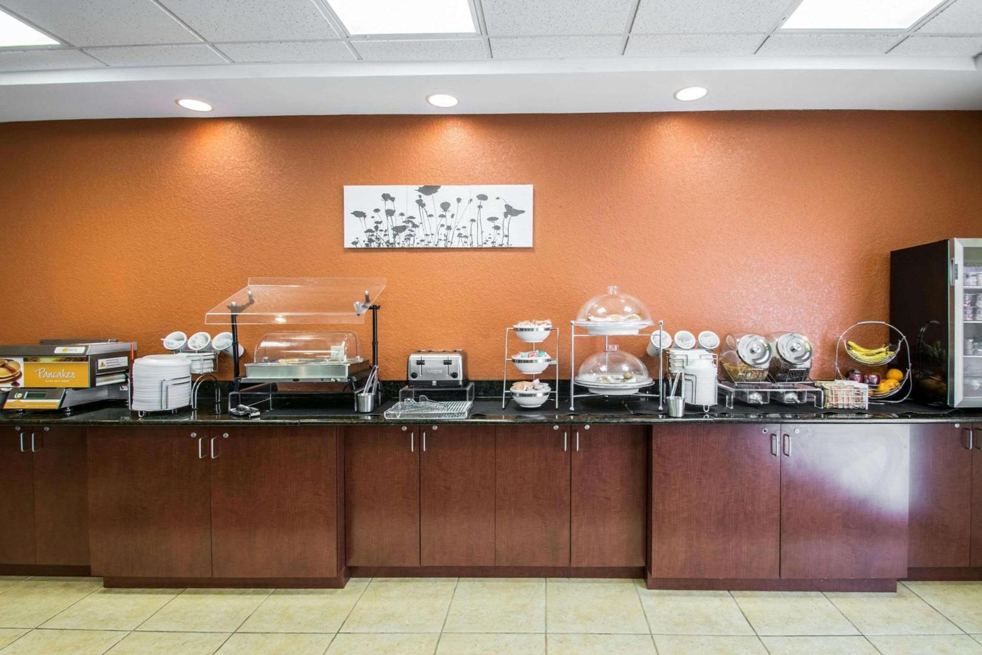 Sleep Inn & Suites Palatka North photo 25