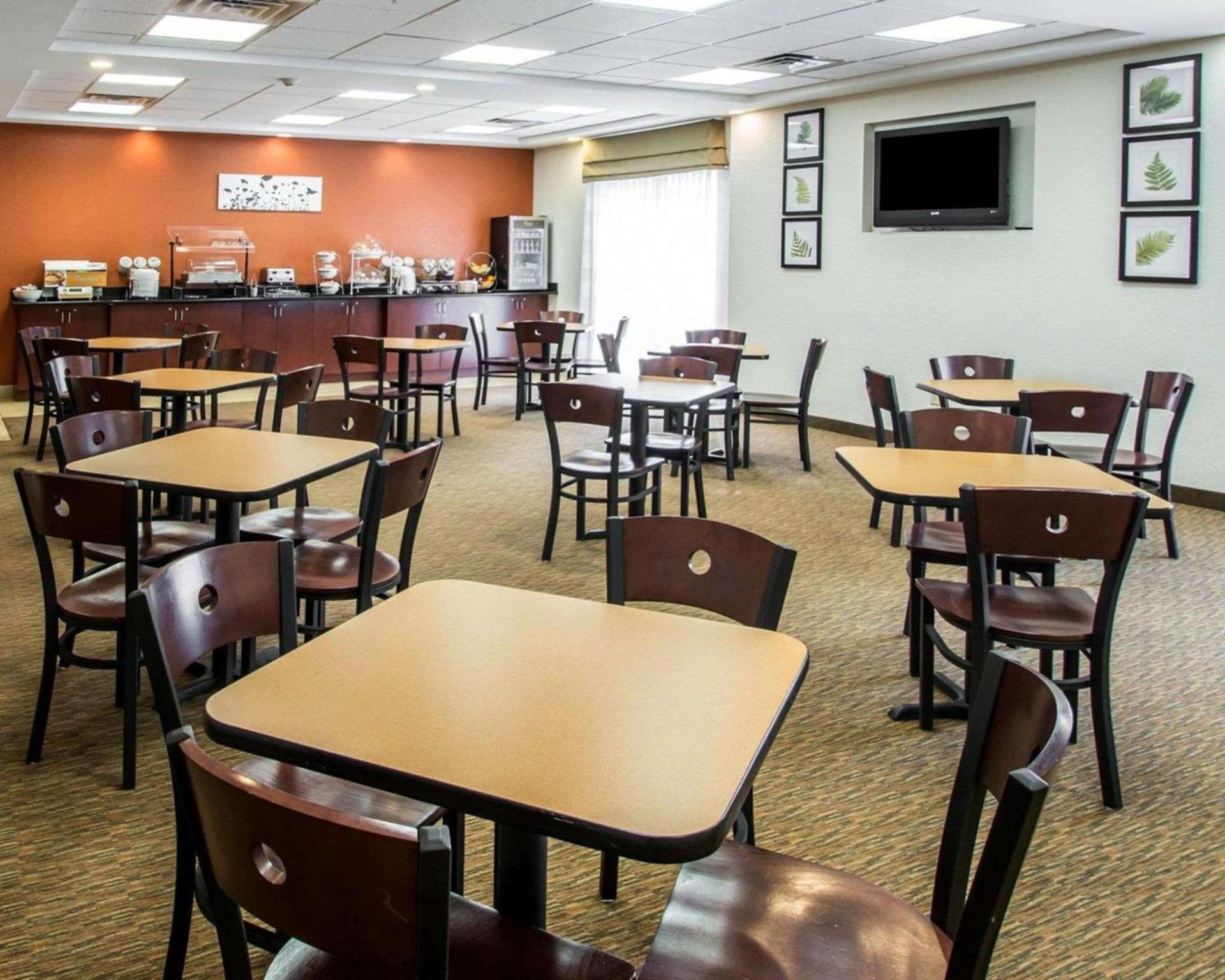 Sleep Inn & Suites Palatka North photo 27