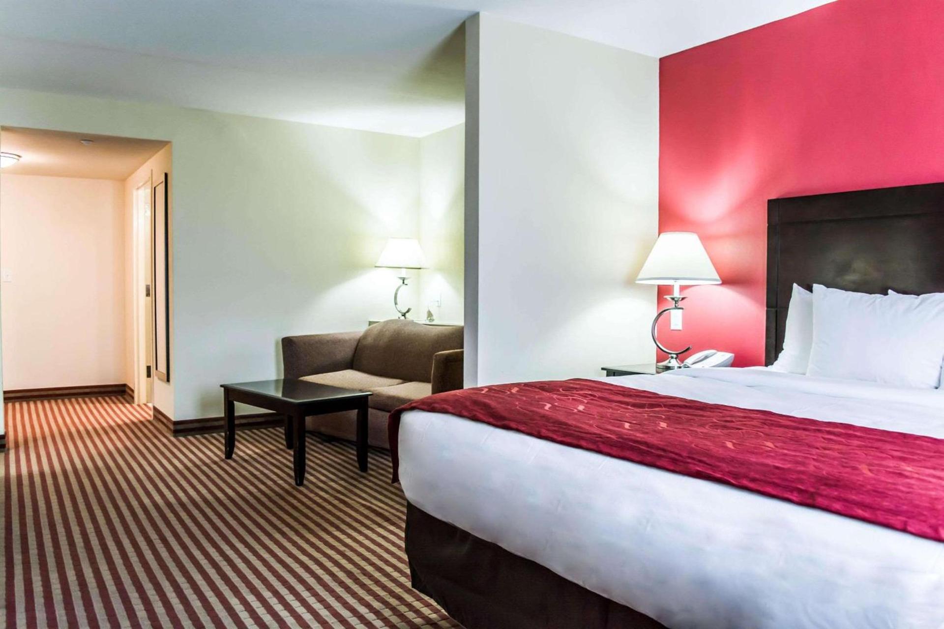 Comfort Suites Palm Bay - Melbourne photo 13