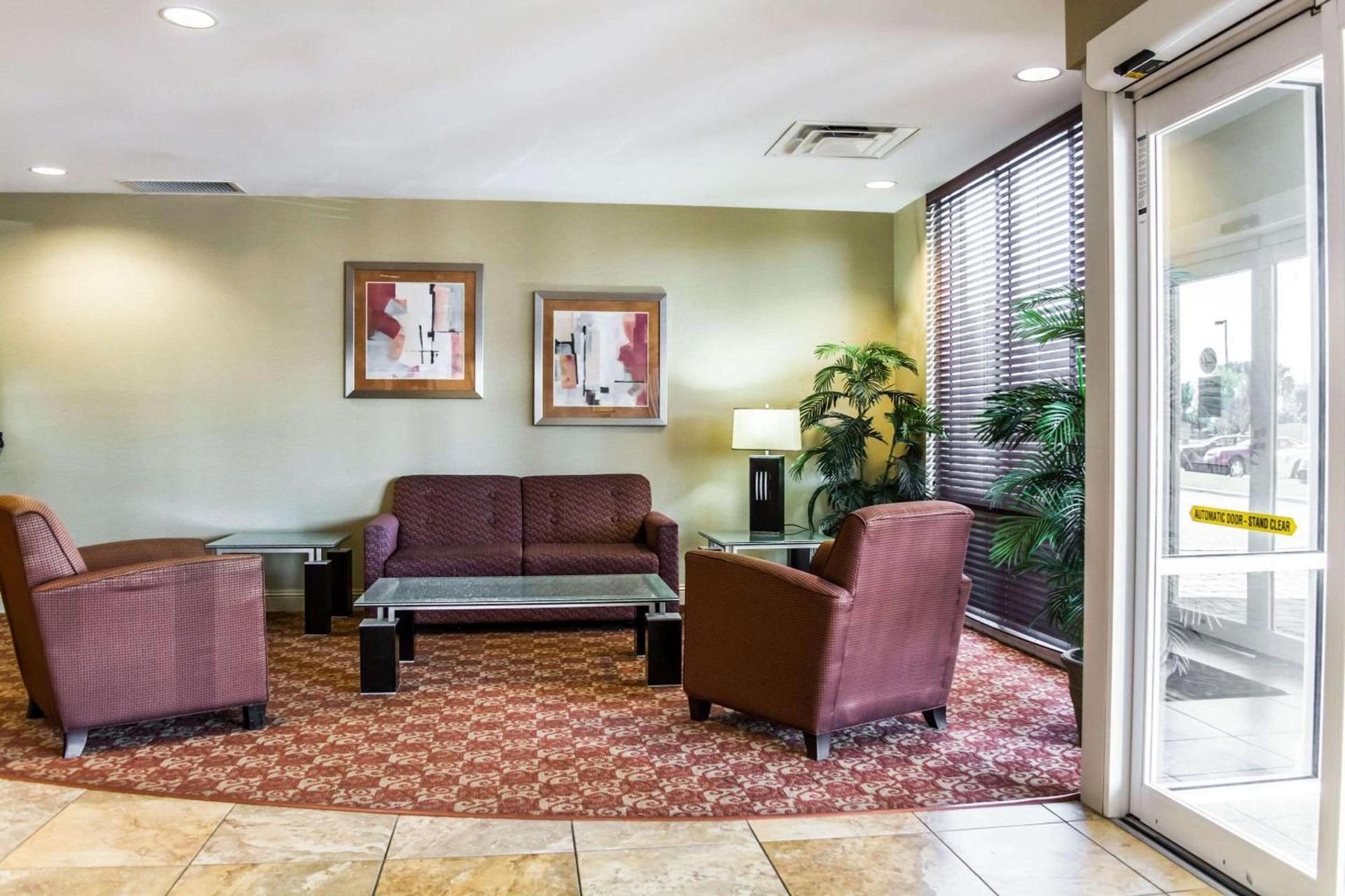 Comfort Suites Palm Bay - Melbourne photo 7