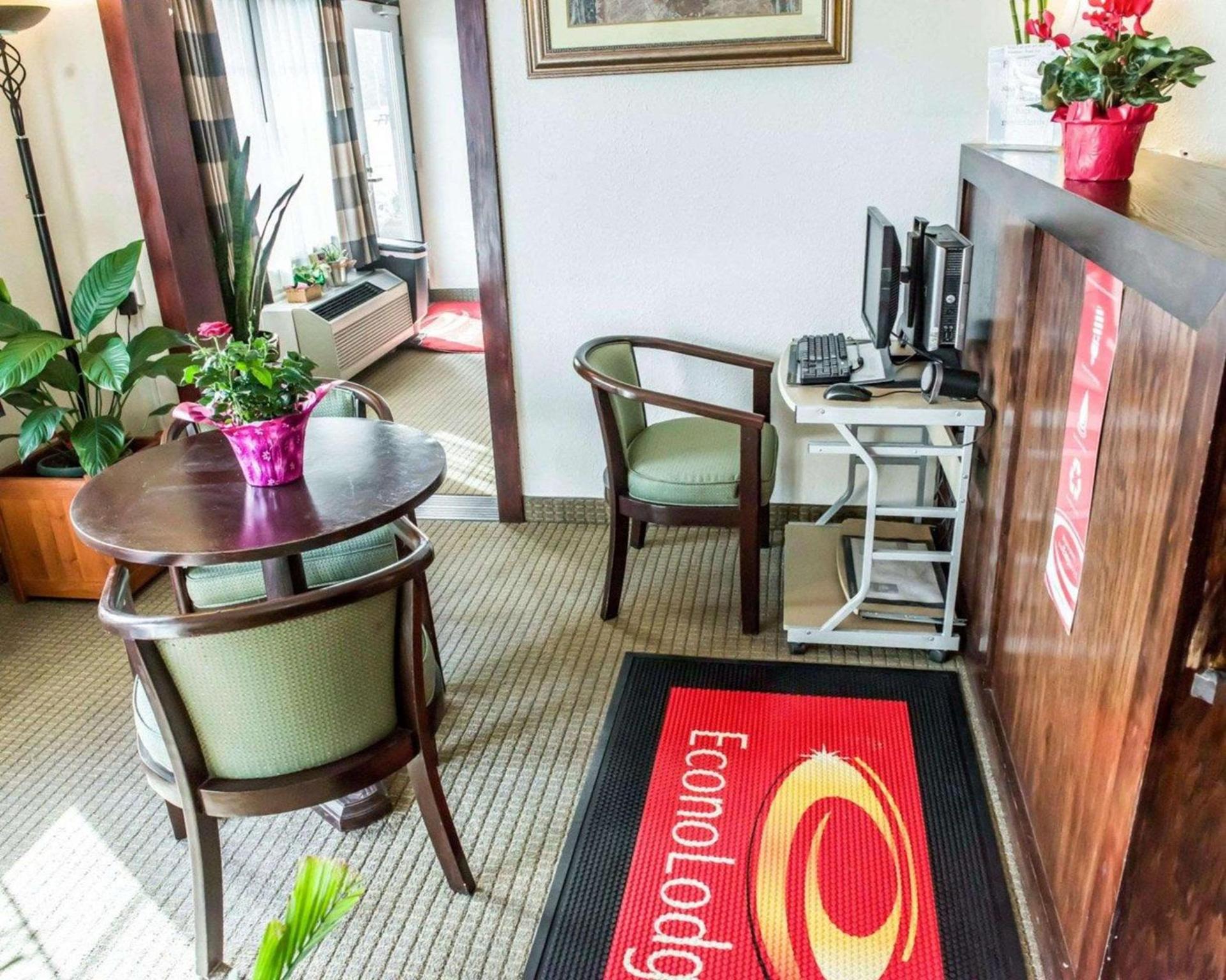 Econo Lodge Monticello photo 5