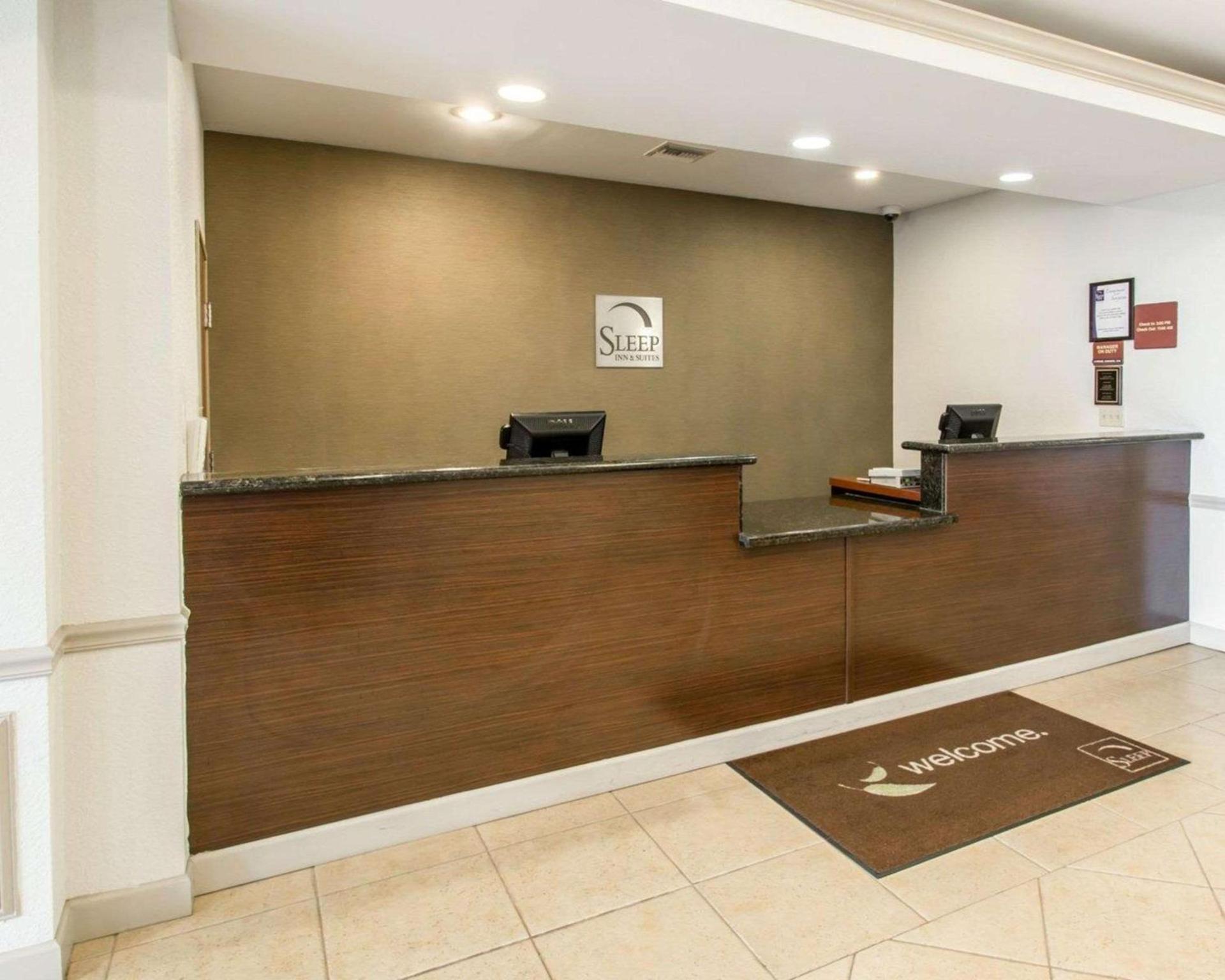 Sleep Inn & Suites Palatka North photo 2