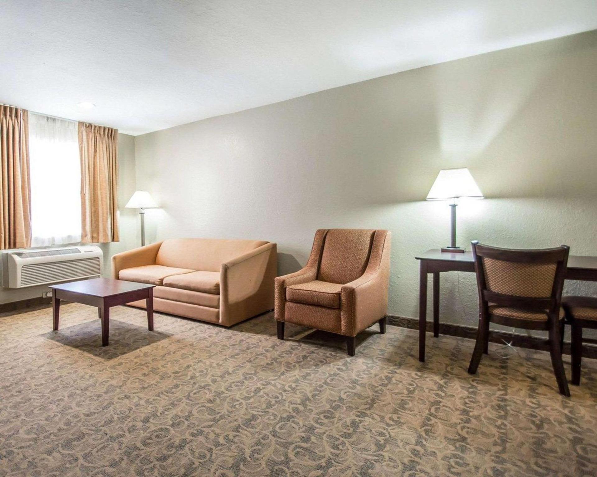 Quality Inn & Suites By the Parks photo 29
