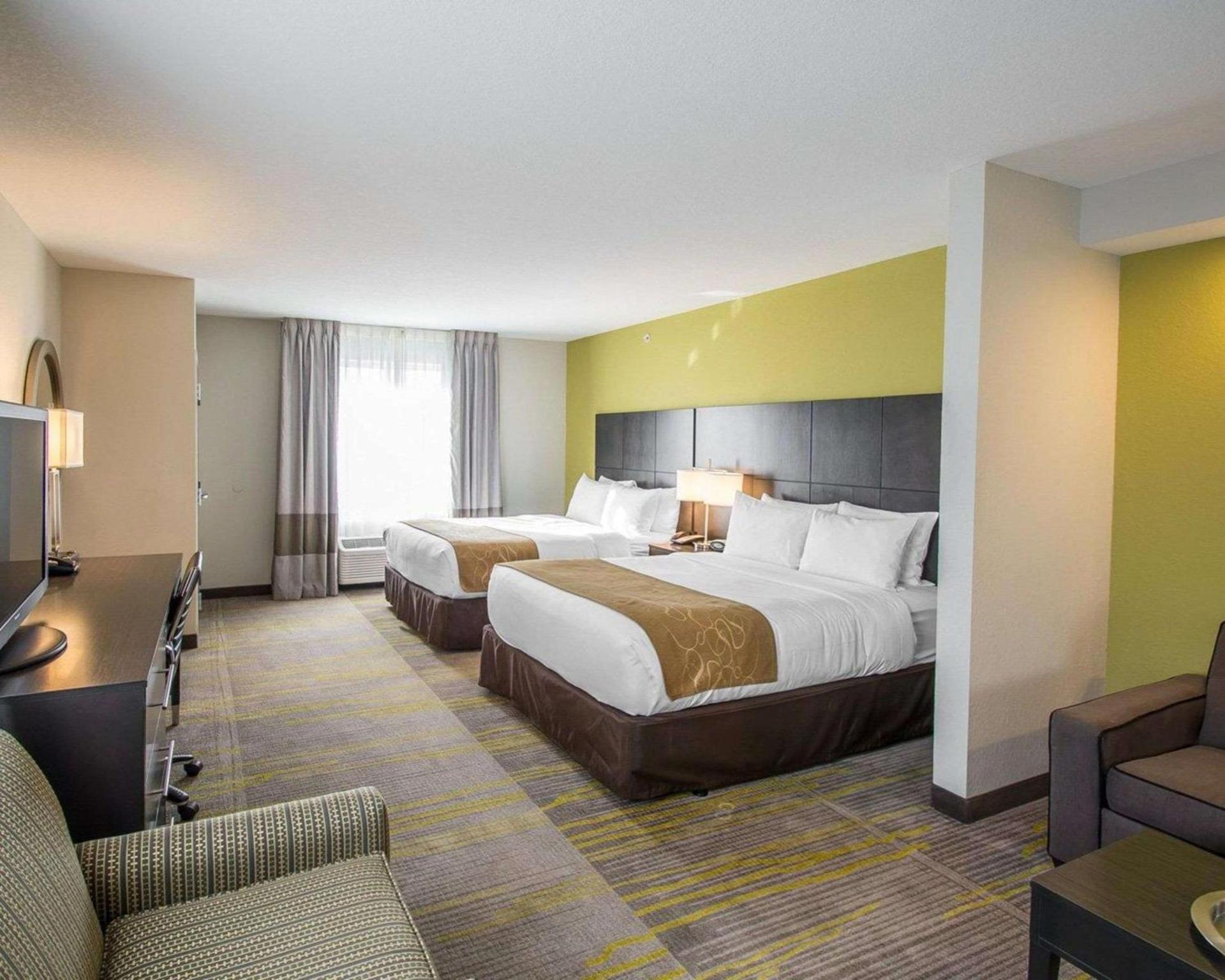 Comfort Suites Miami Airport North photo 29
