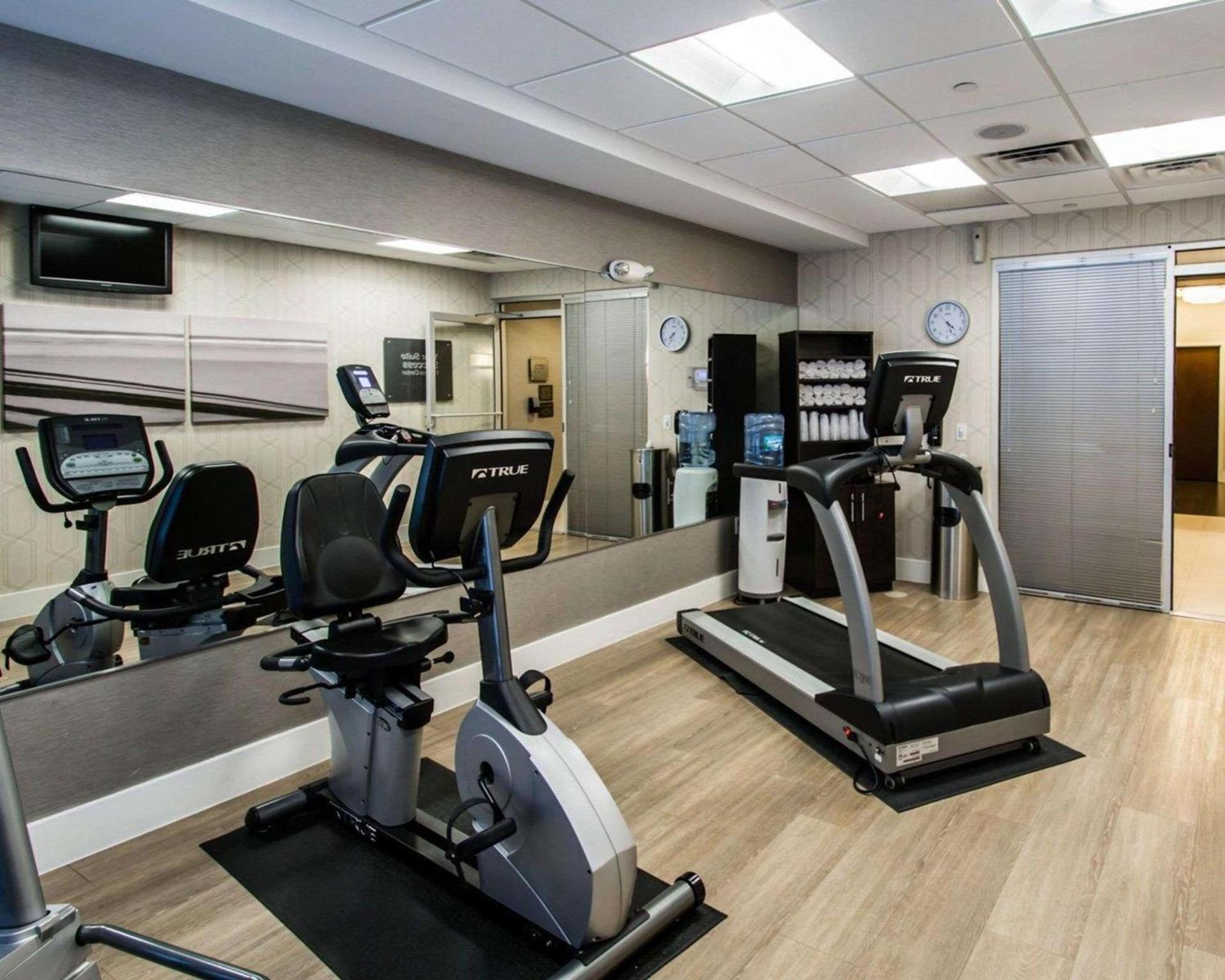 Comfort Suites Miami Airport North photo 24