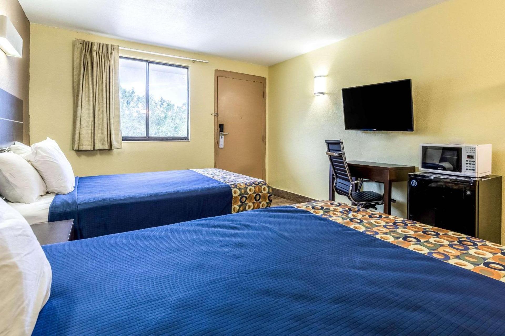Rodeway Inn Fairgrounds-Casino photo 12