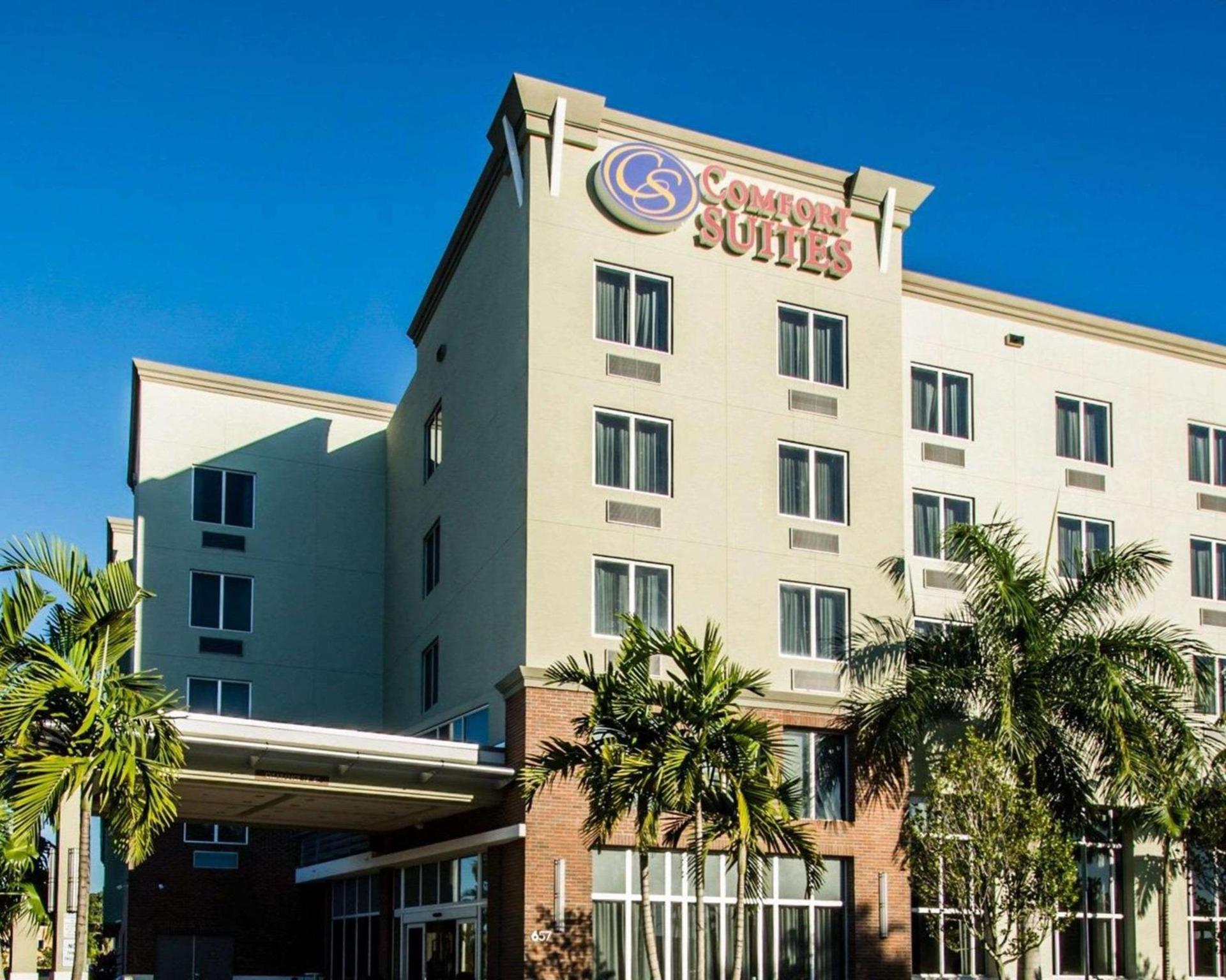 Comfort Suites Miami Airport North photo 17