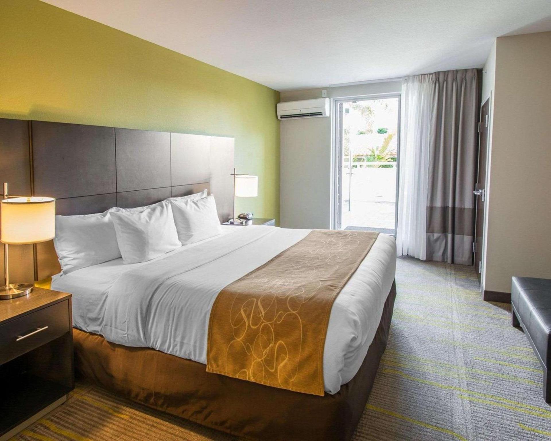 Comfort Suites Miami Airport North photo 10