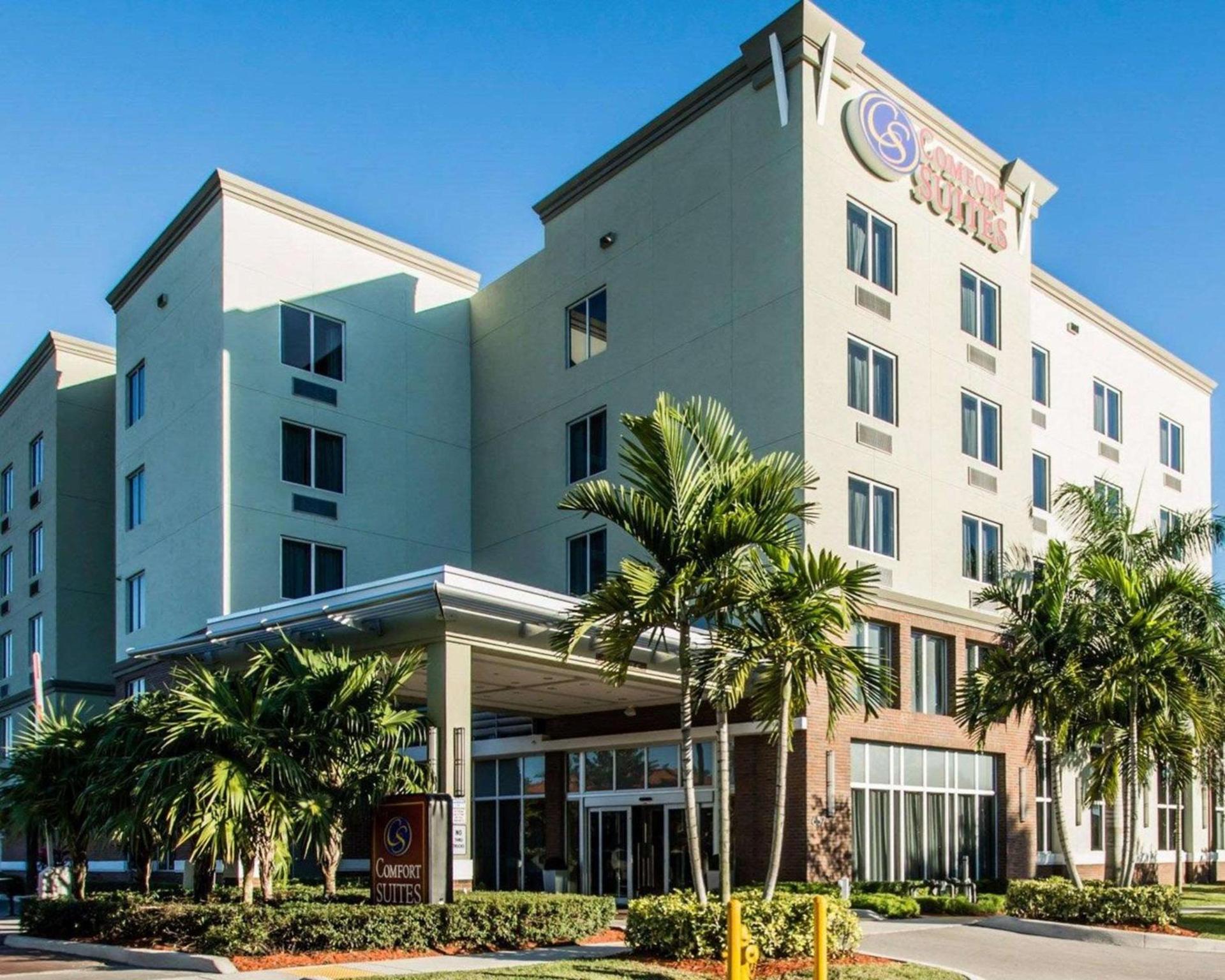 Comfort Suites Miami Airport North photo 1