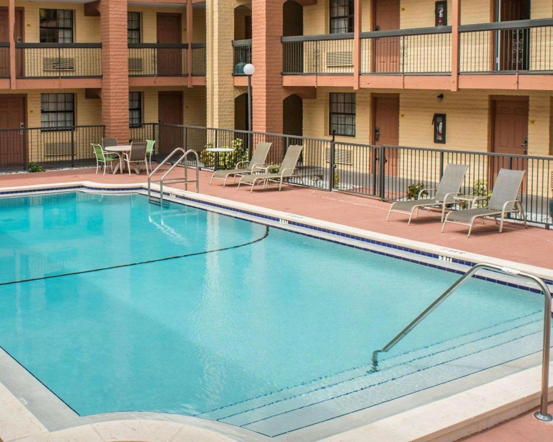 Rodeway Inn Near Ybor City - Casino photo 30