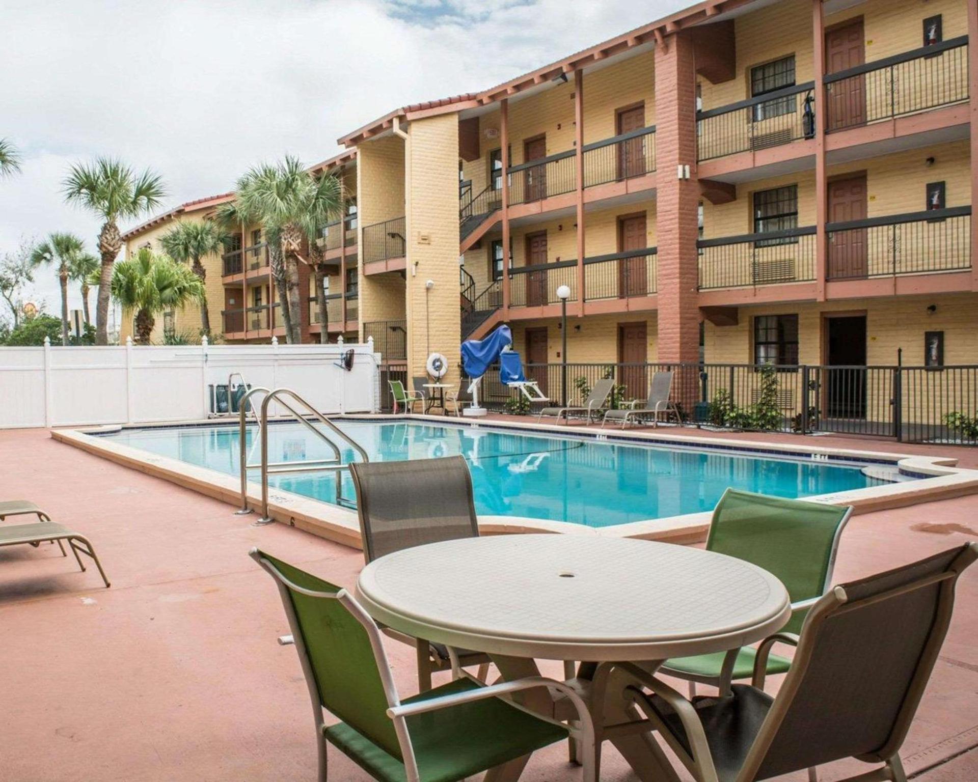 Rodeway Inn Near Ybor City - Casino photo 28