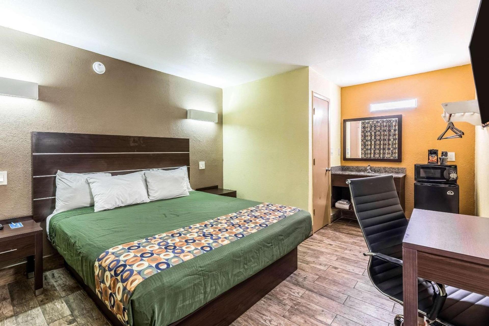 Rodeway Inn Fairgrounds-Casino photo 14
