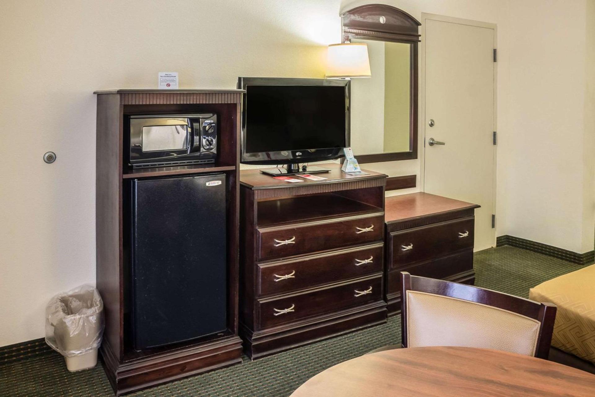 Econo Lodge Palm Coast Central photo 12