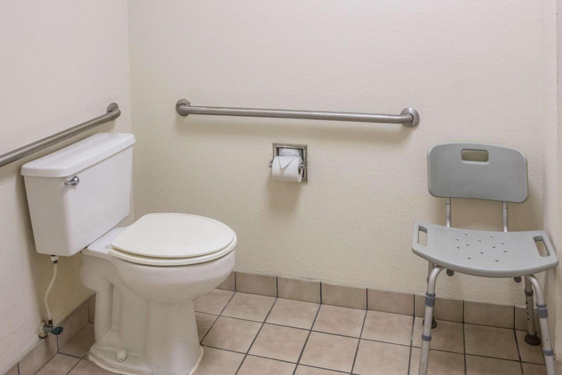 Econo Lodge Palm Coast Central photo 14