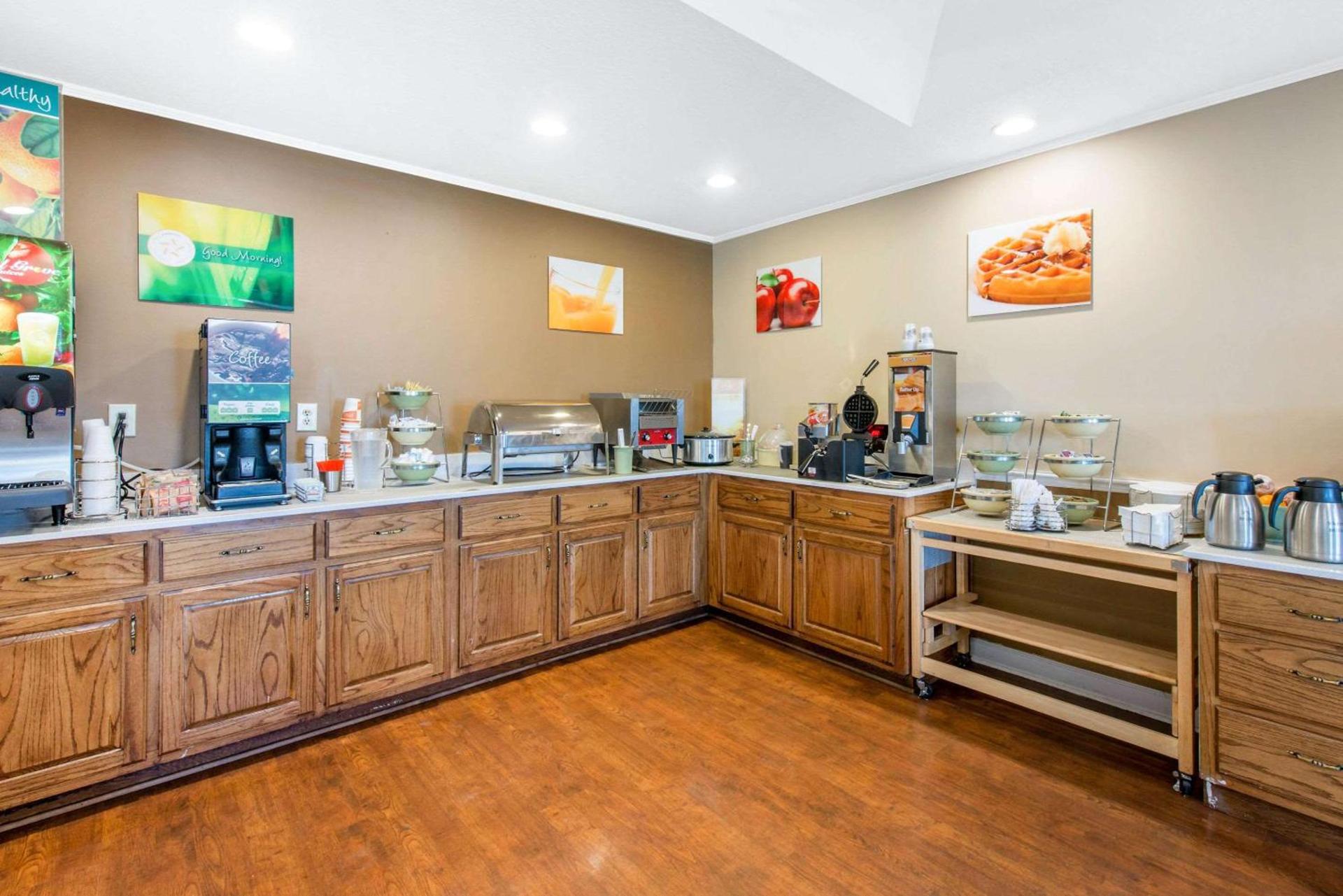 Quality Inn Palm Bay - Melbourne I-95 photo 40