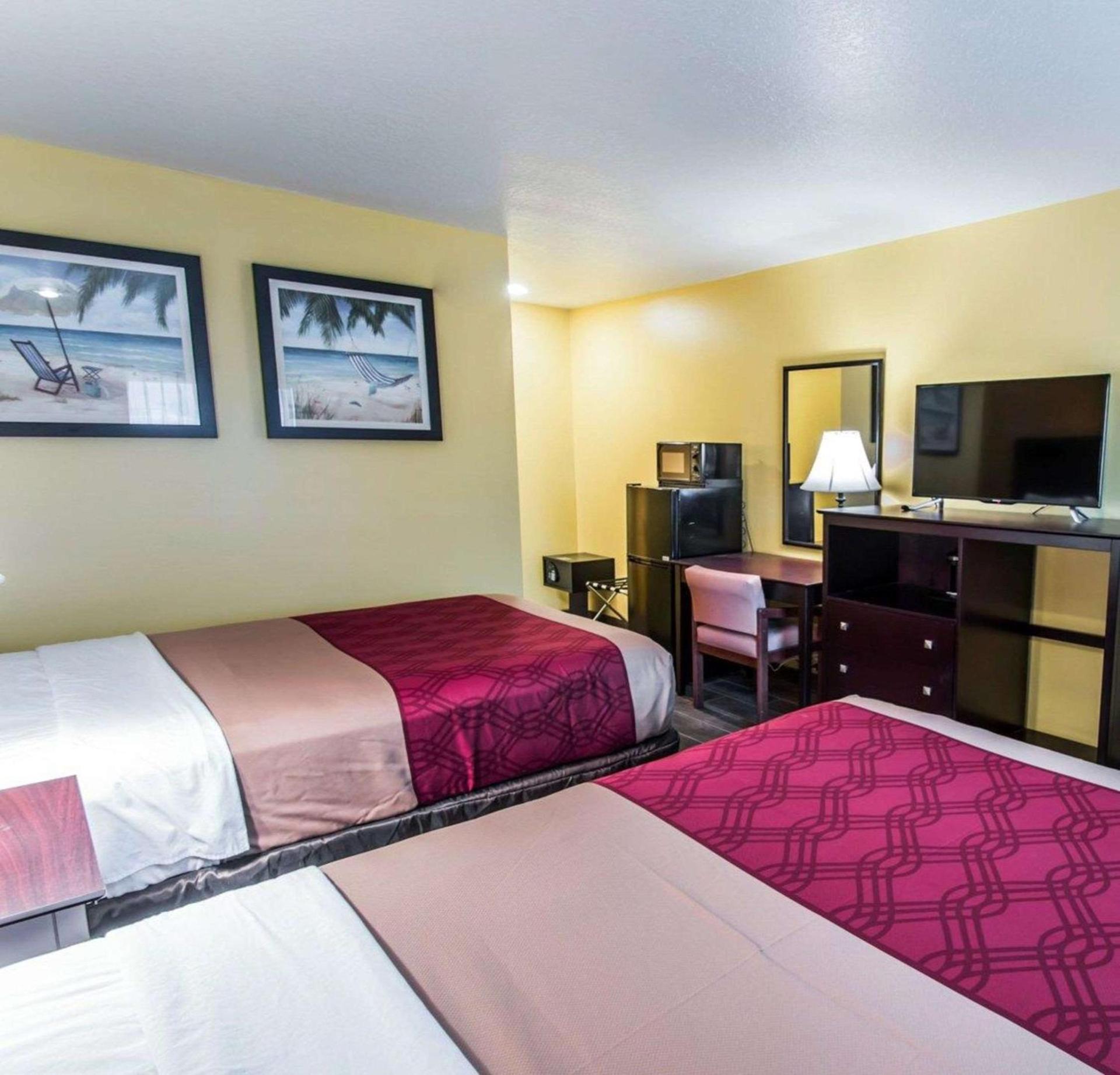 Econo Lodge Cocoa Beach - near the Port photo 19