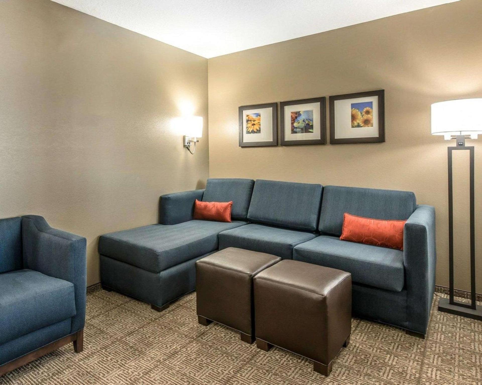 Comfort Suites Dunnellon near Rainbow Springs photo 14