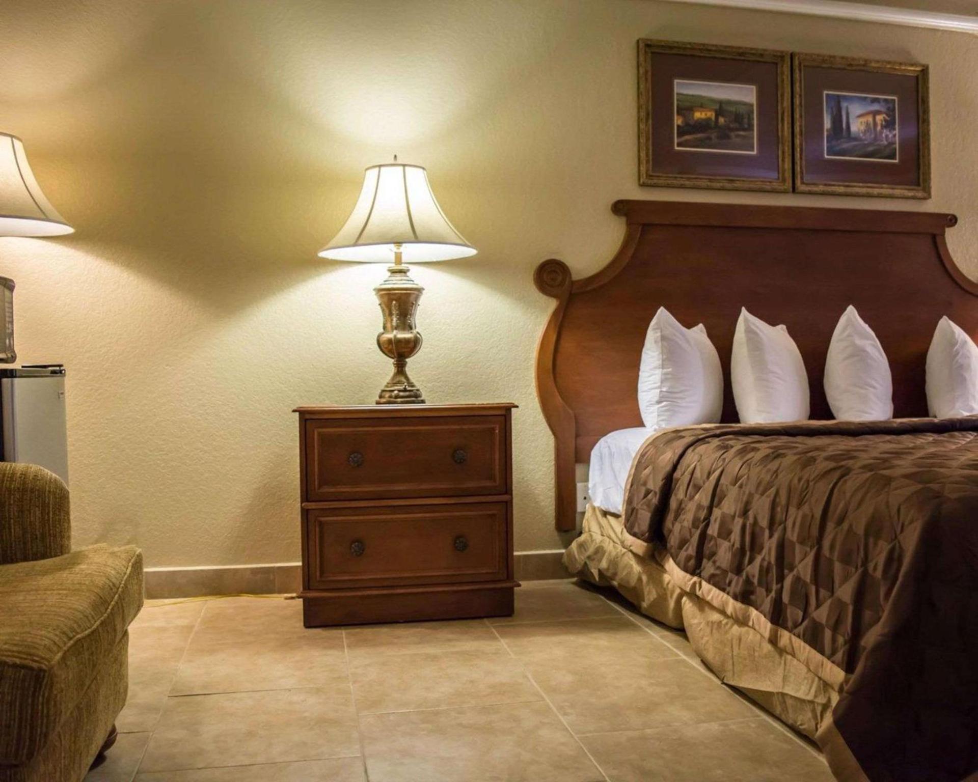 Rodeway Inn Near Ybor City - Casino photo 8