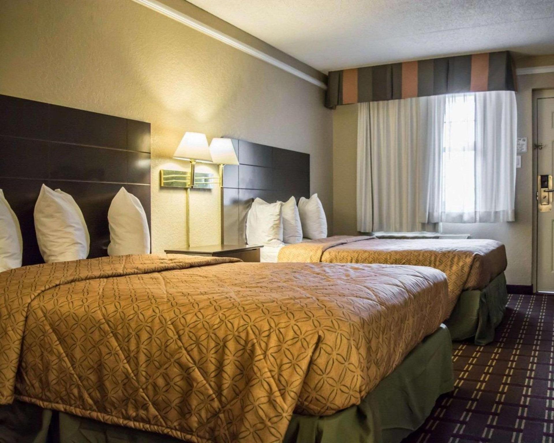 Rodeway Inn Near Ybor City - Casino photo 7